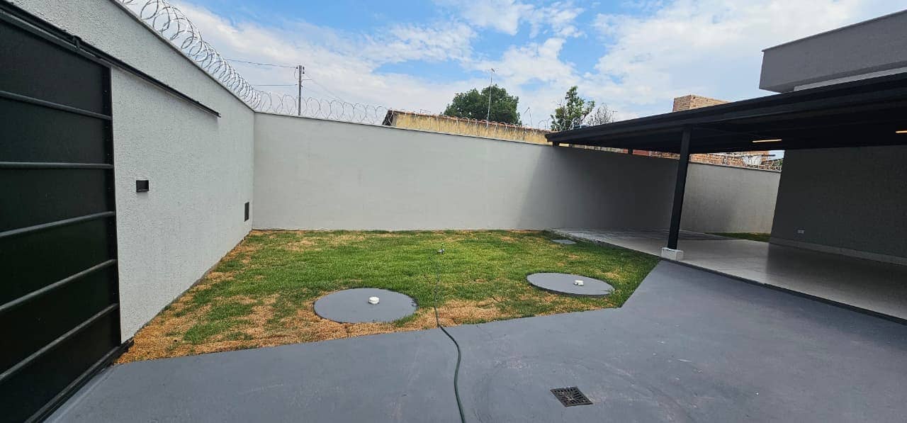 🏡 Casa c/ Quintal Grande + Varanda Gourmet | 3Q (1 Suíte) | 250m²