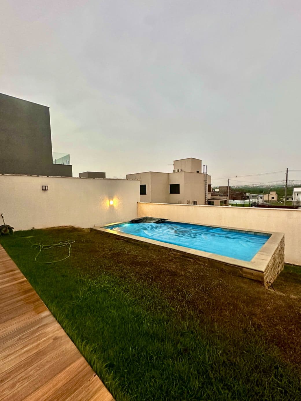 AGIO SOBRADO CONDOMINIO JARDINS CAPRI
