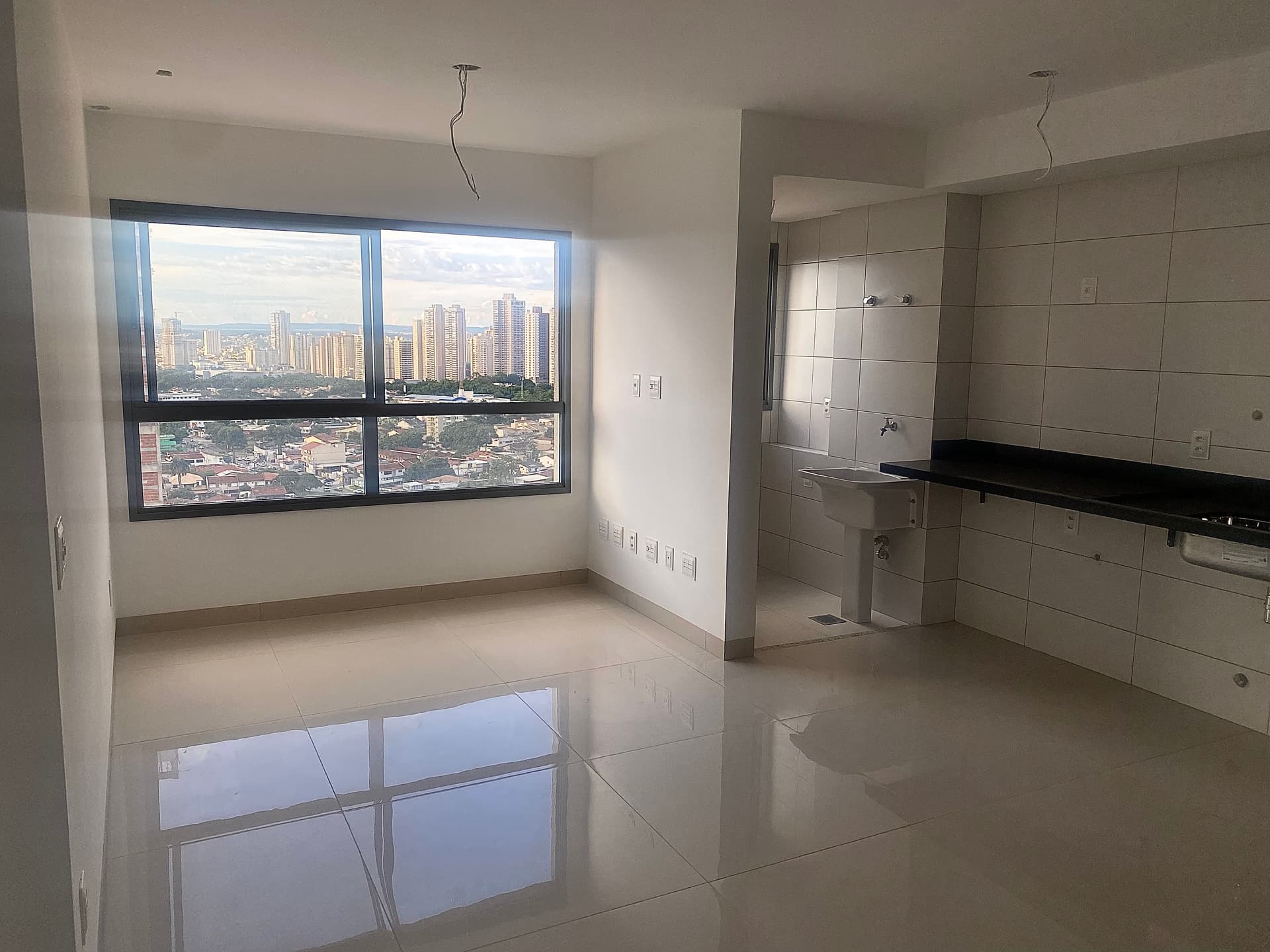 Oportunidade em unidade 3Q, NOVO somente algumas quadras do Vaca Brava