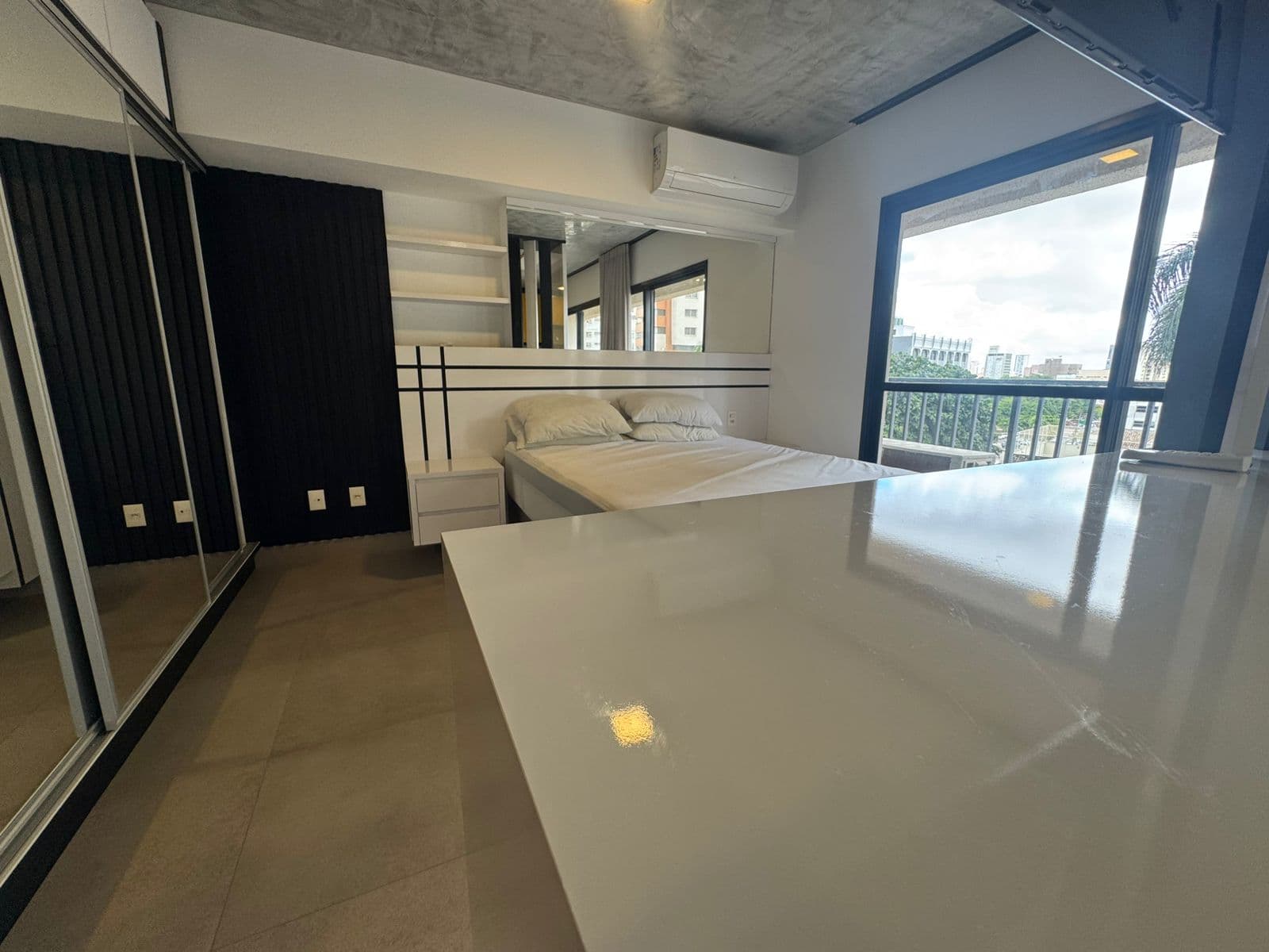 Apartamento andar alto no ID Vida Urbana 2 quartos sendo 1 suite com 2 vaga de garagem