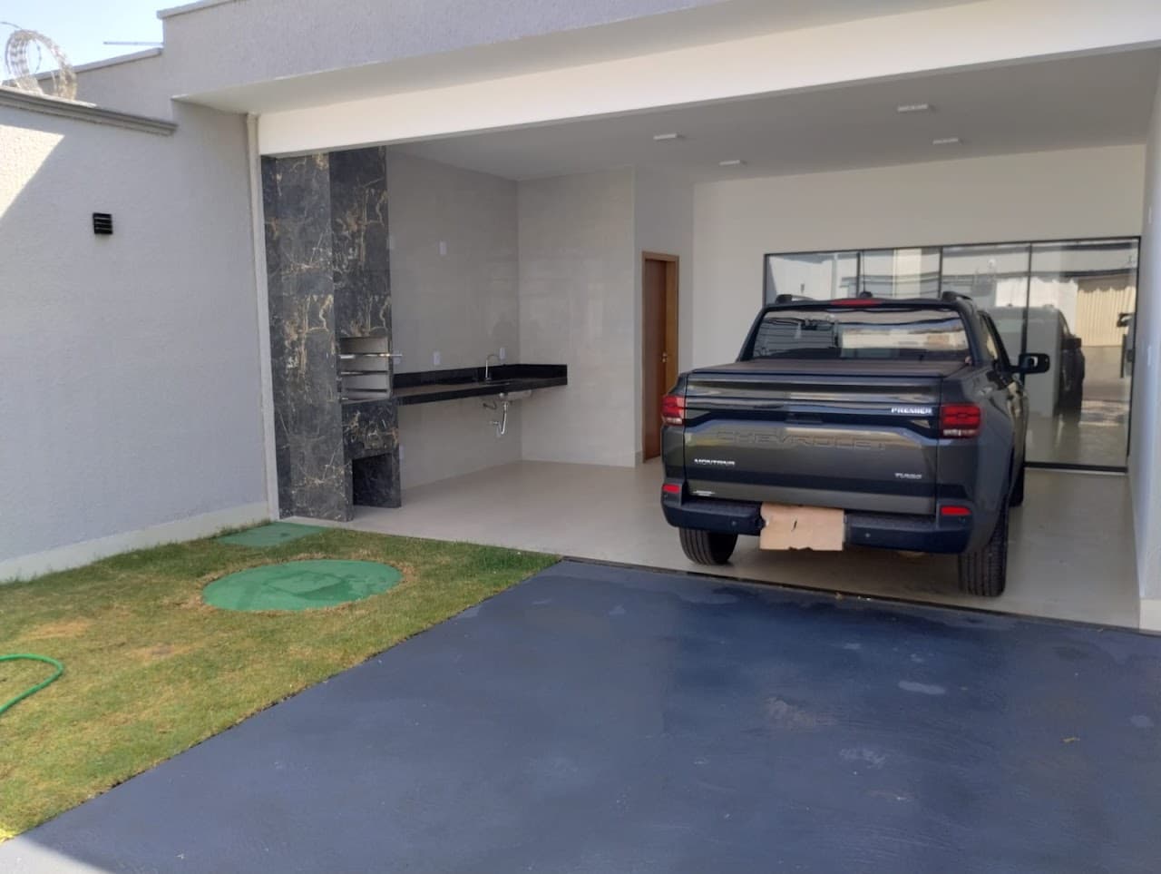 🚨 CASA MODERNA | 3Q (1 SUÍTE) | PÉ DIREITO ALTO + JARDIM DE INVERNO 🚨