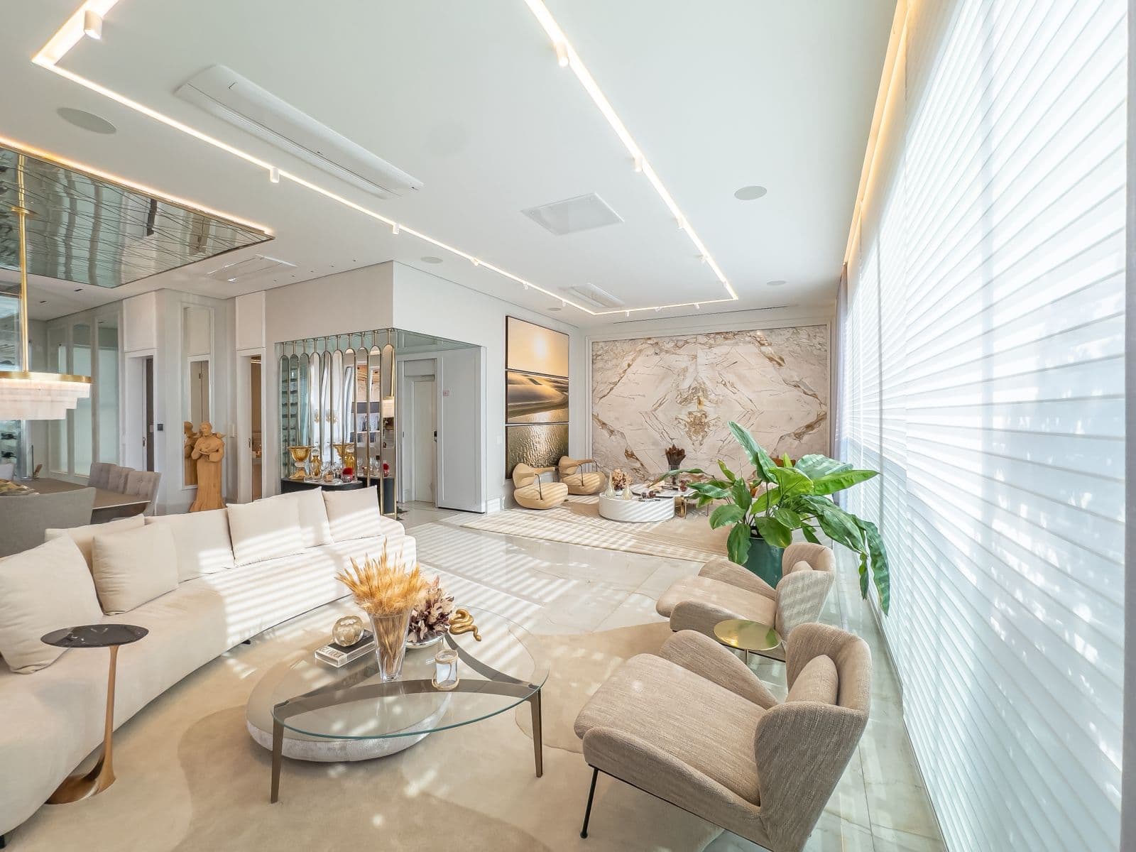 Cobertura Duplex de Alto Padrão Condomínio Miami One Life Style de 530 m²
