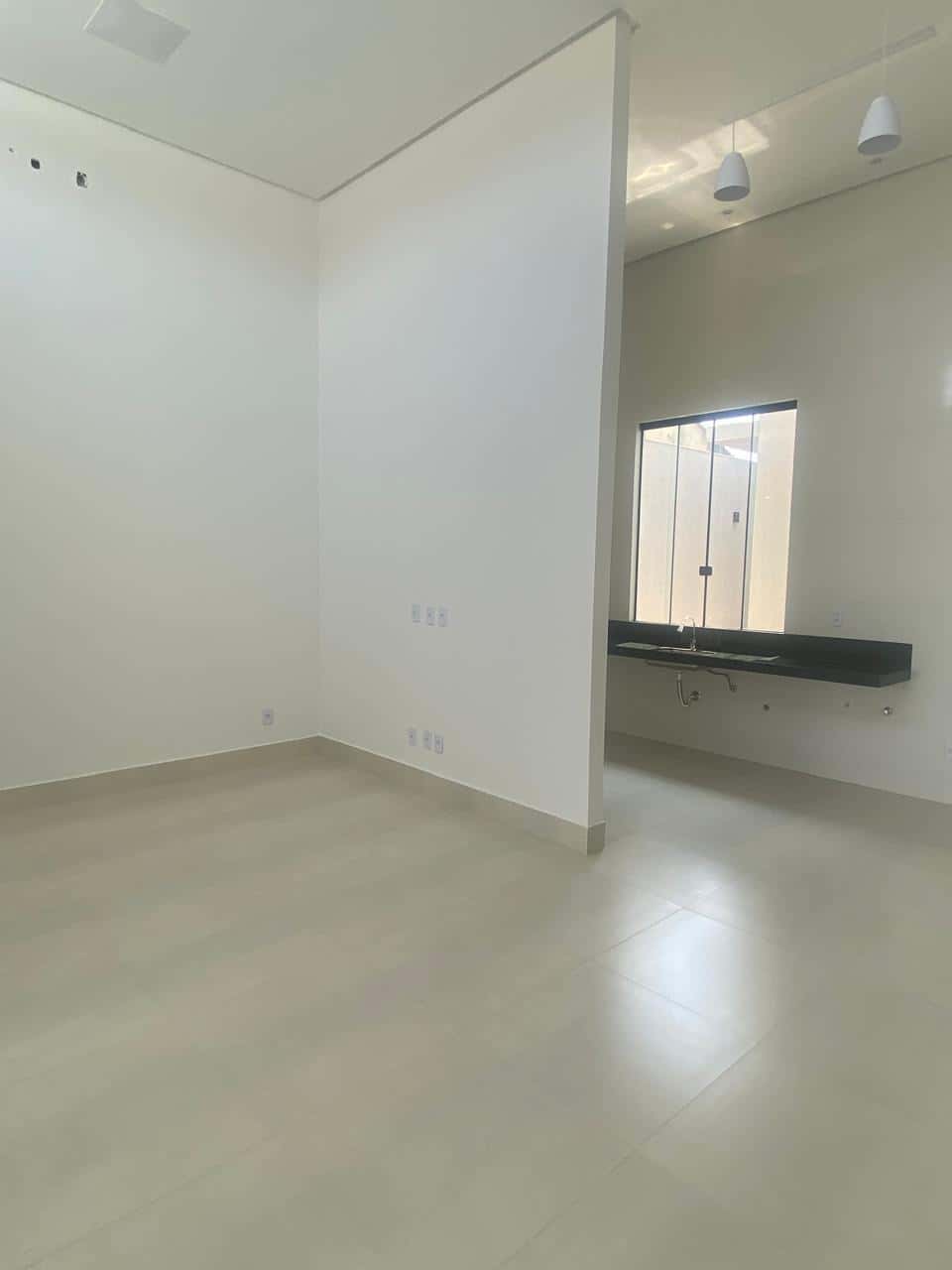 🚨 CASA MODERNA | 3Q (1 SUÍTE) | PÉ DIREITO ALTO + JARDIM DE INVERNO 🚨