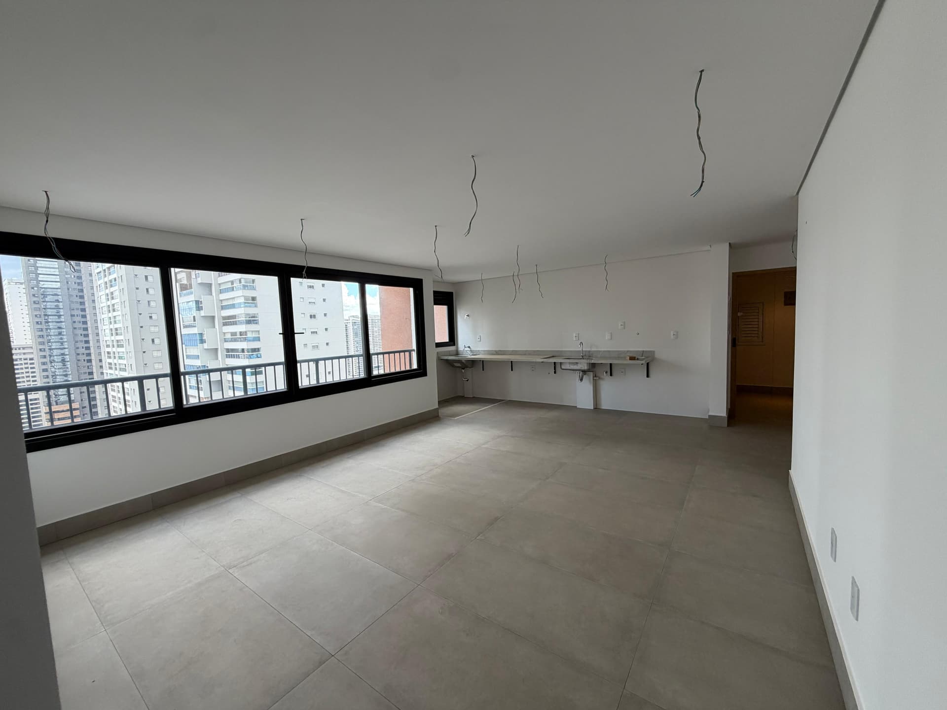 VENDO APARTAMENTO NO RESIDENCIAL ALIVE BUENO OPORTUNIDADE