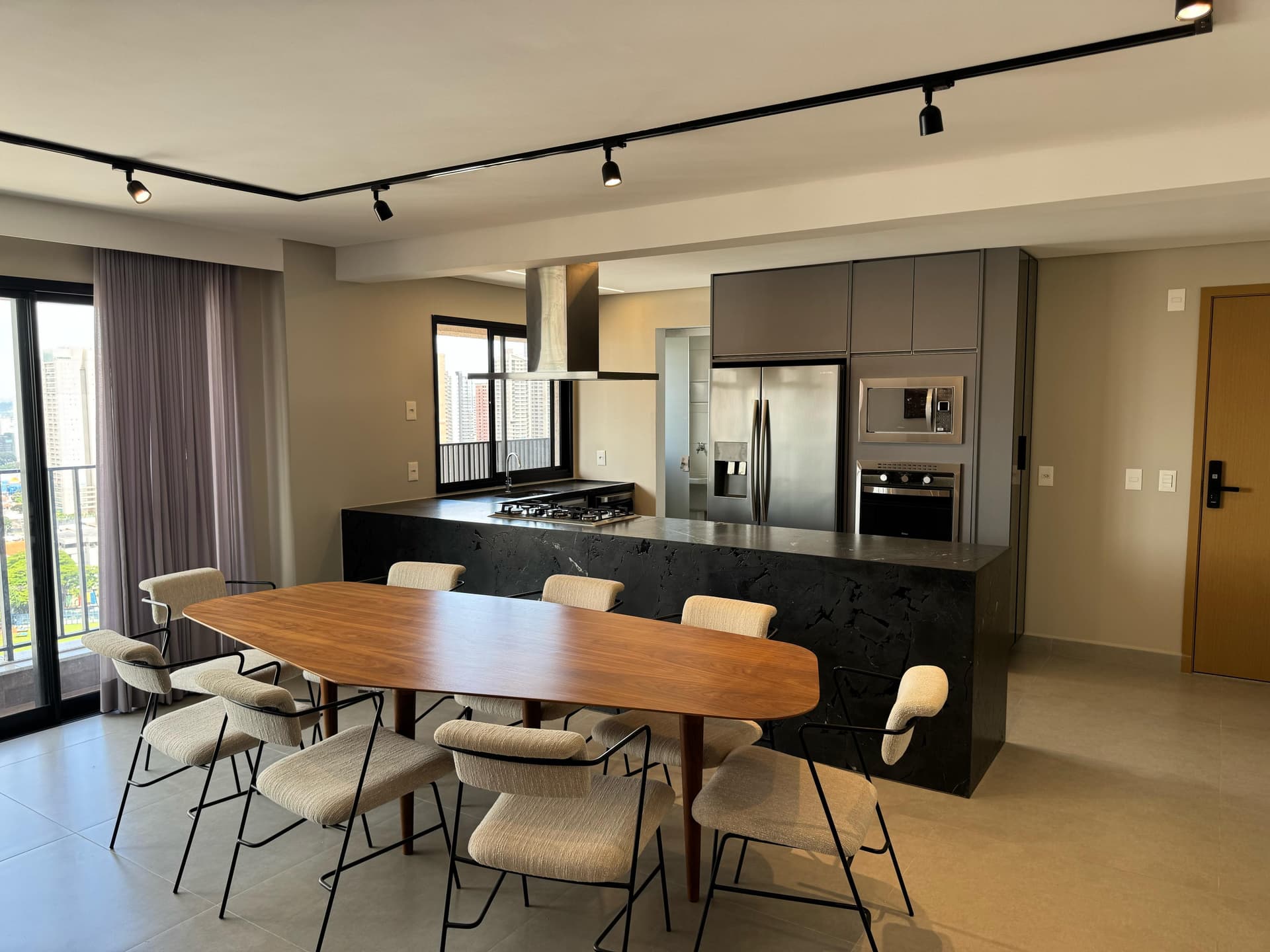 TALK MARISTA – Apartamento Alto Padrão Mobiliado | 3 Suítes | 137m² | Andar Alto