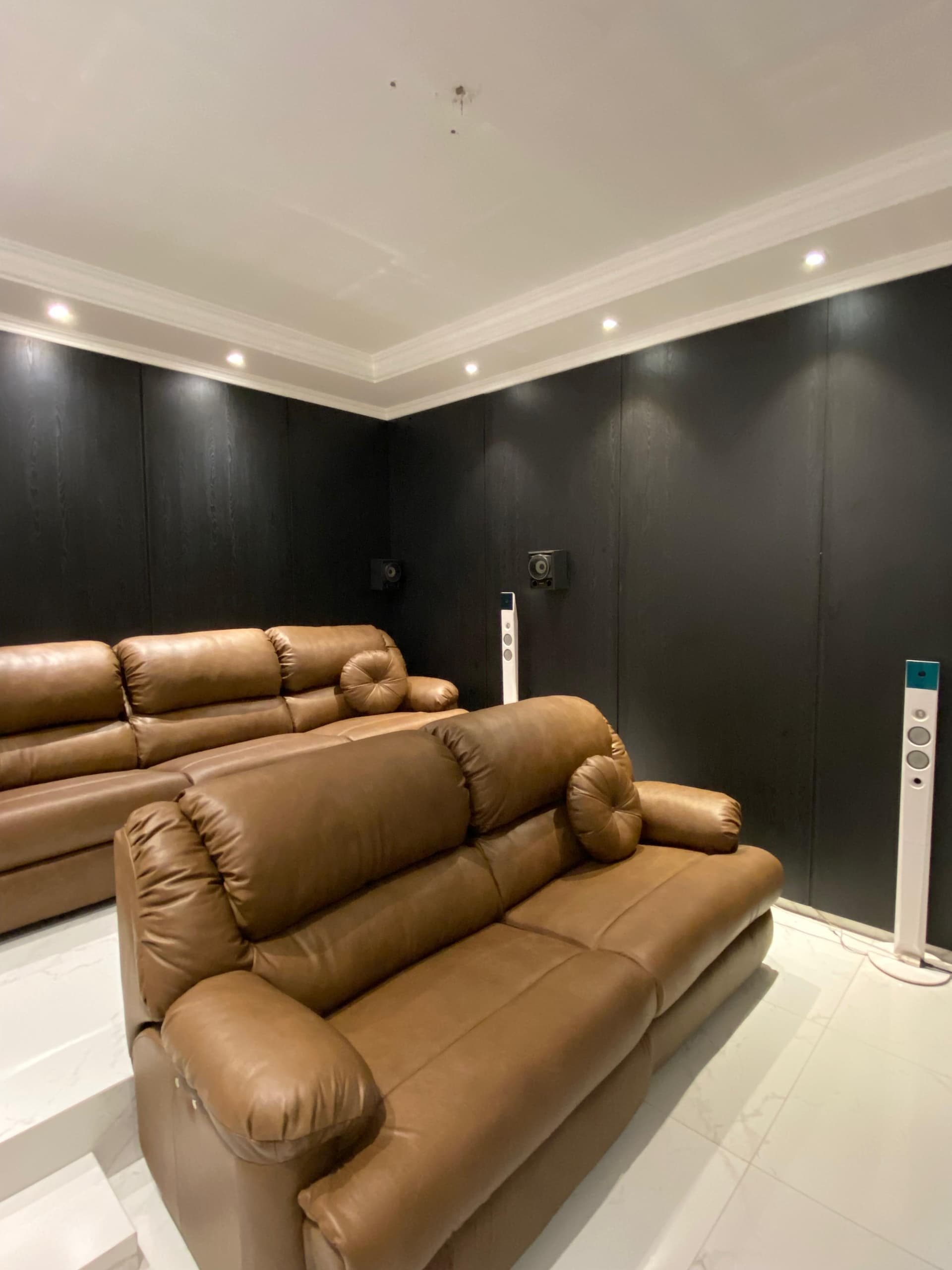 Casa sozinha no lote em excelente configuração, há poucos passos do Atacadão Dia a Dia!