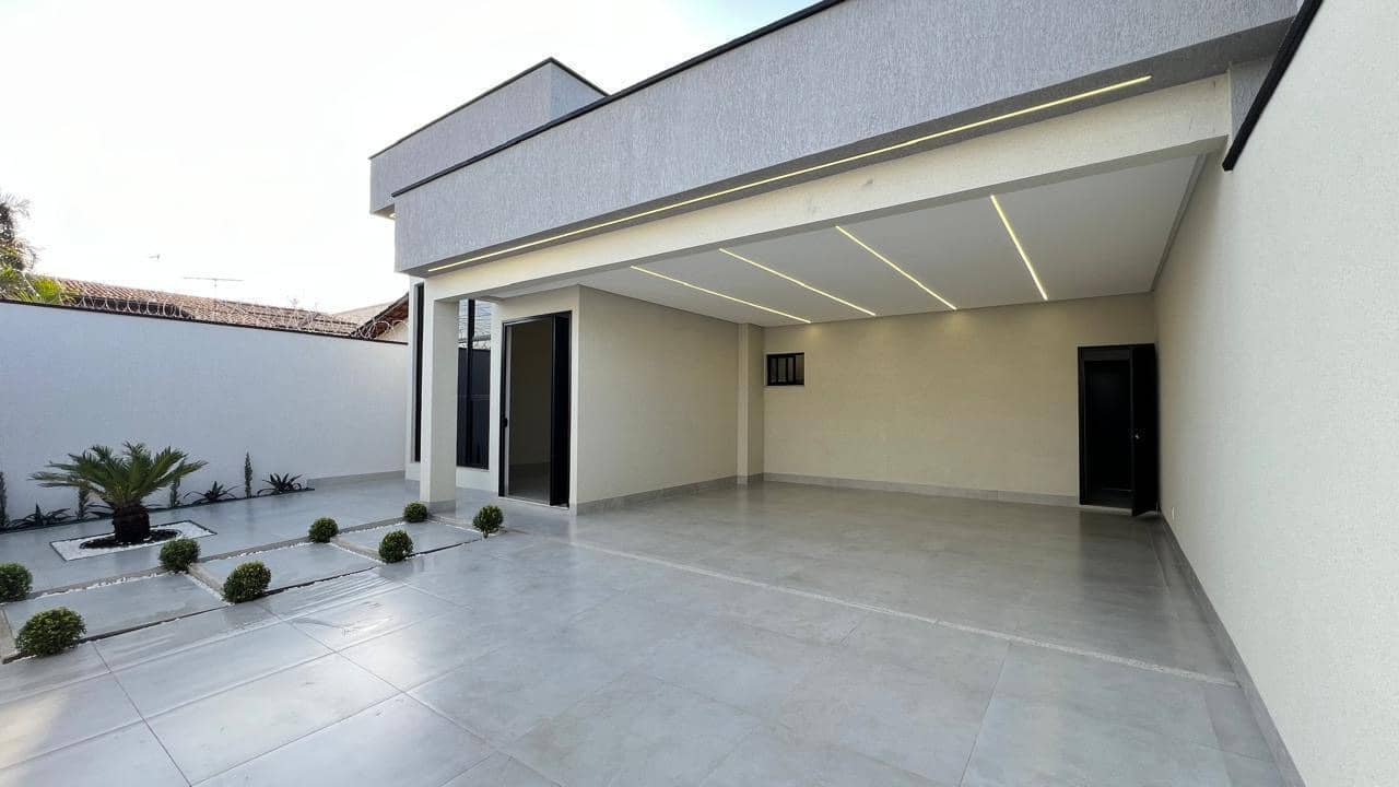 Belíssima casa Alto Padrão com 3 Suítes, Piscina e Área Gourmet no Faiçalville – 360m² de Terreno