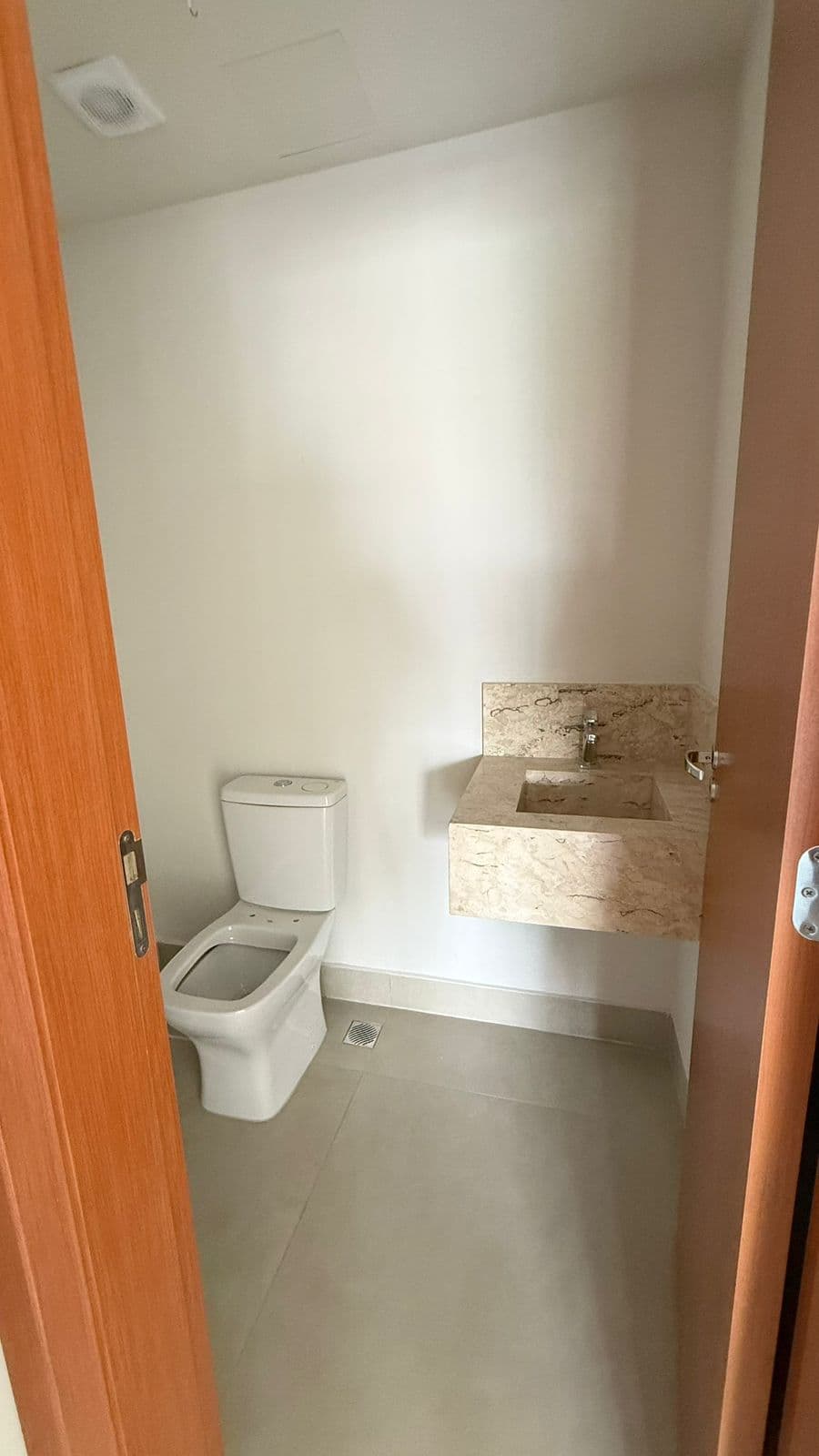 RESIDENCIAL LAGO AREIÃO
