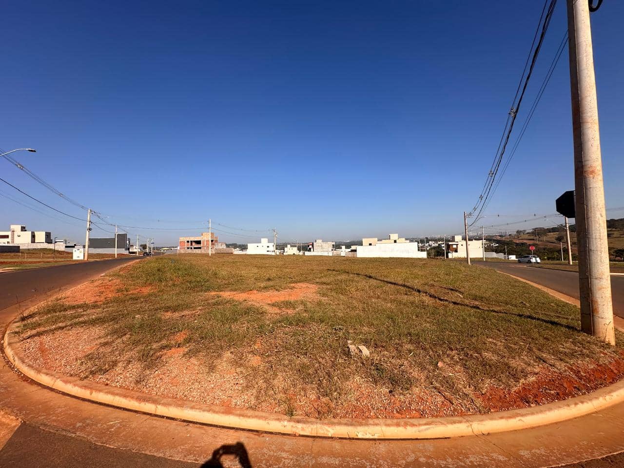 LOTE DE 409M² NO JARDIM PARMA - SENADOR CANEDO