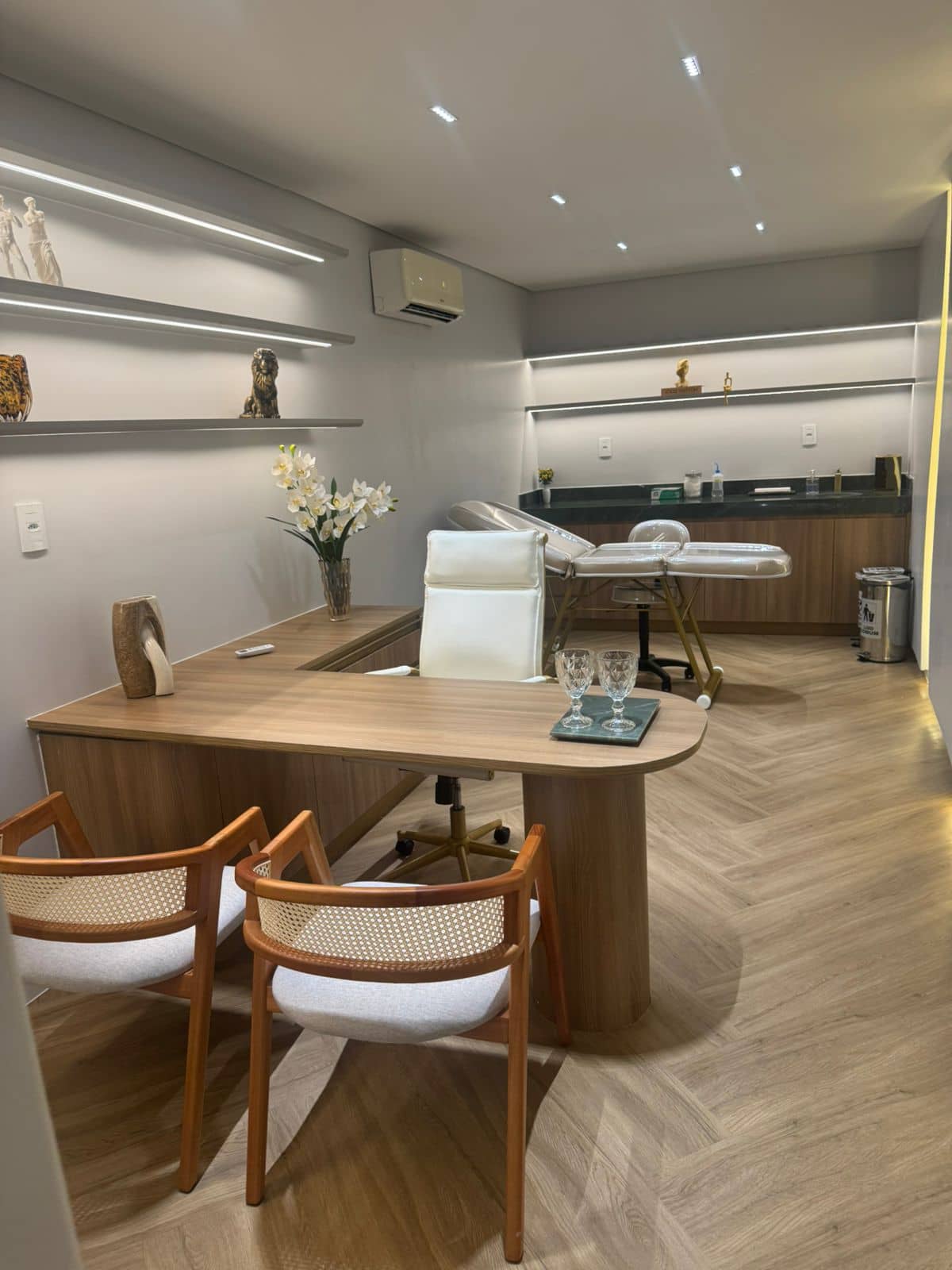 Aluguel Mensal | Sala/consultório 17,06m² | Clínica DueTratto - Setor Sul - Goiânia/GO