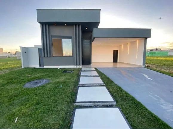 Imóvel para venda tem 180 metros quadrados com 3 quartos