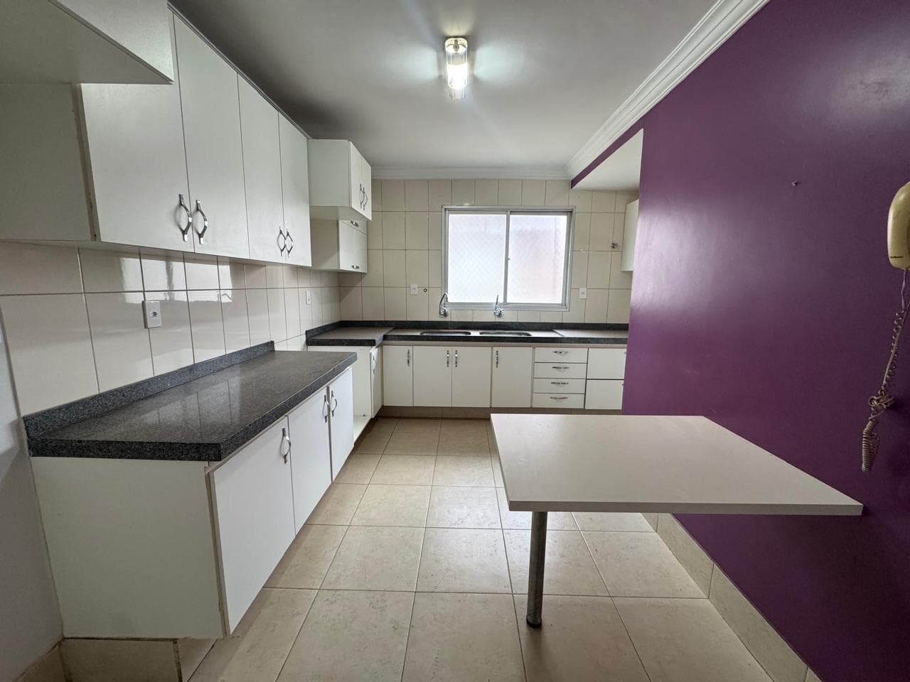 Apartamento 3 Quartos com 1 Suíte no Setor Bueno – 108m² com armários uma vaga- Goiânia Goias