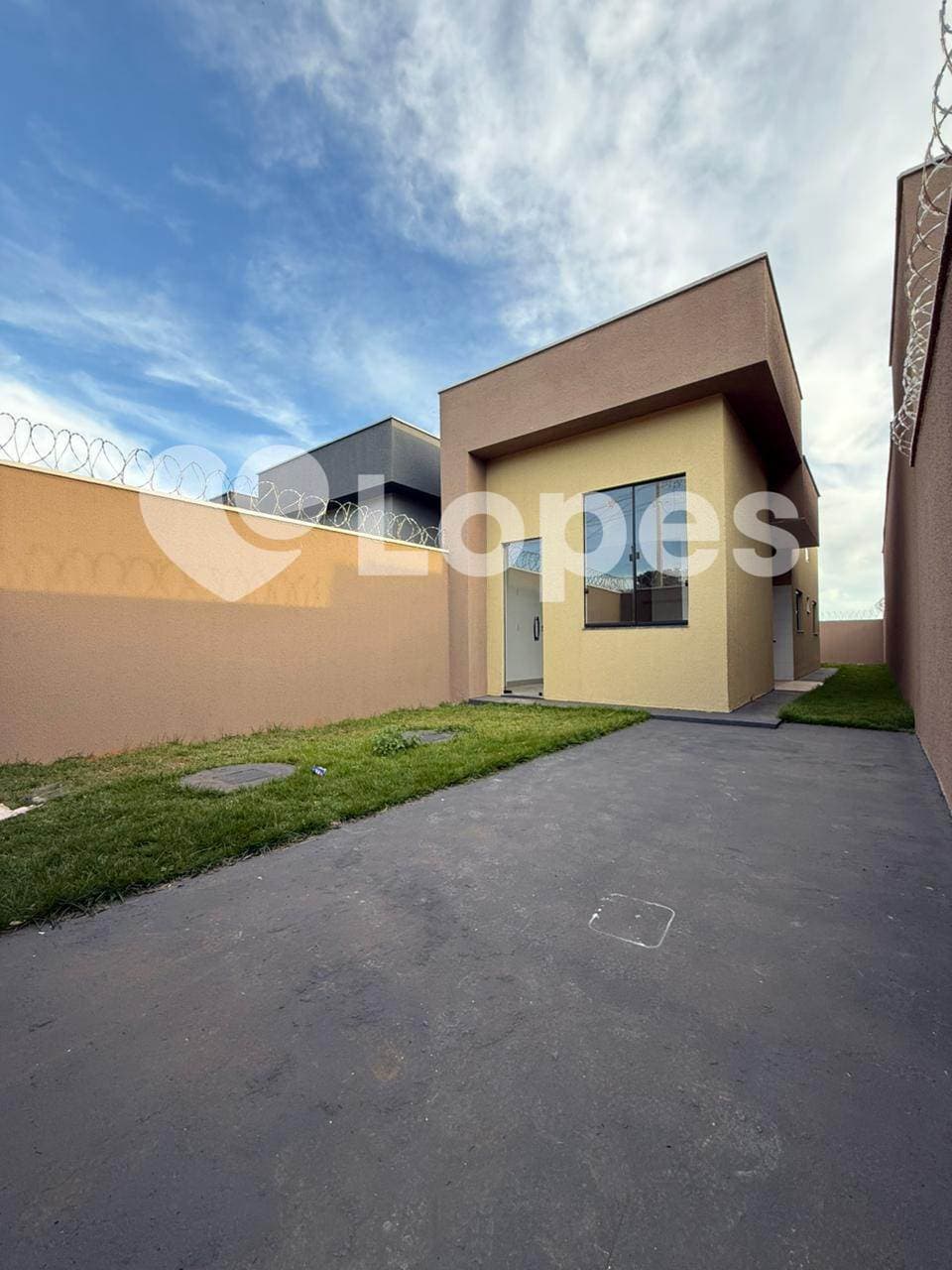 Casa 2 Quartos à Venda no Residencial Tuzimoto – Goiânia | Próxima à Avenida Mangalô