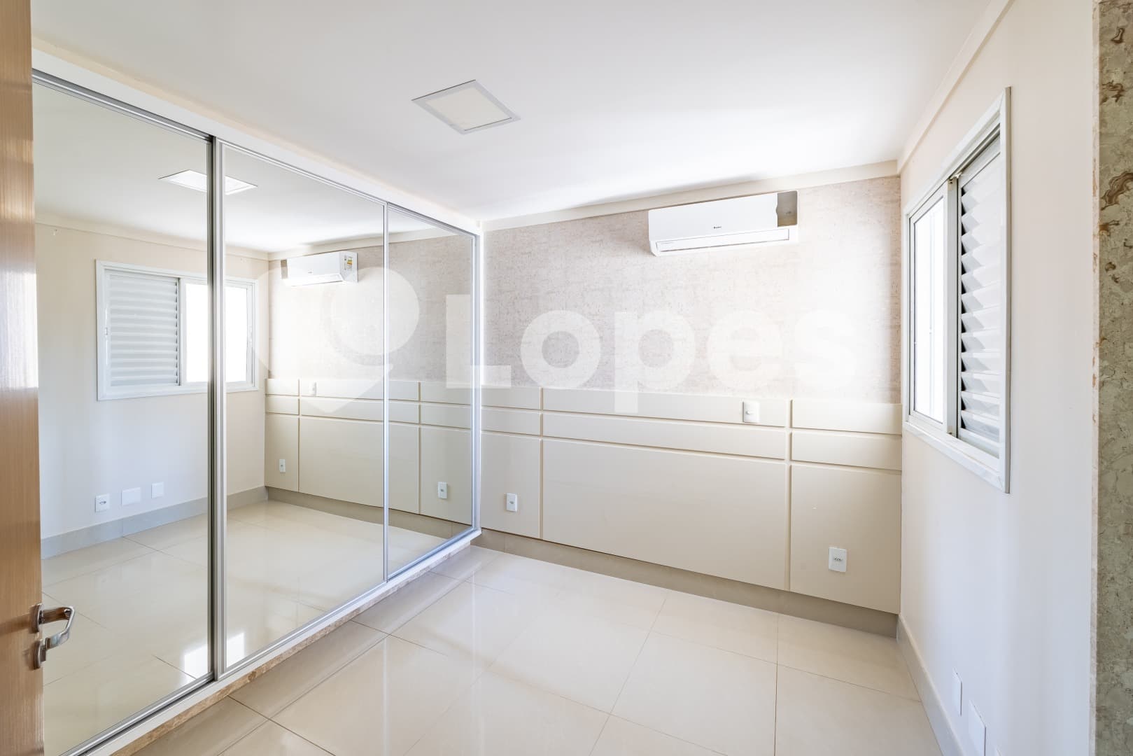 Apartamento 3 Suítes no Setor Bueno | Próximo ao Parque Vaca Brava e Goiânia Shopping