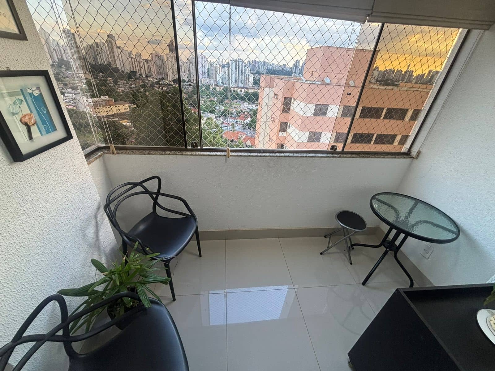 Apartamento com 3 quartos - Próximo a PUC - Jardim Goiás