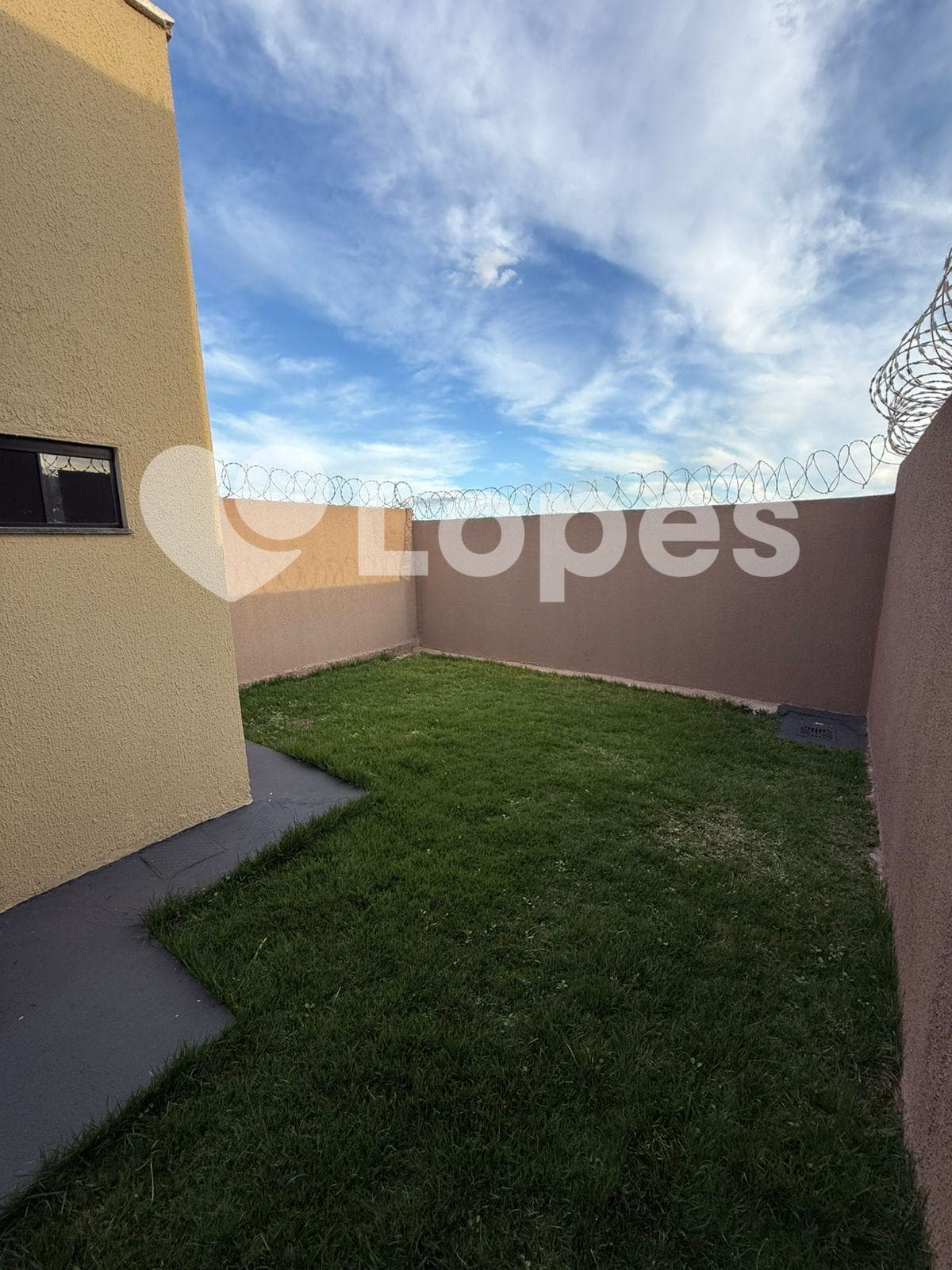 Casa 2 Quartos à Venda no Residencial Tuzimoto – Goiânia | Próxima à Avenida Mangalô