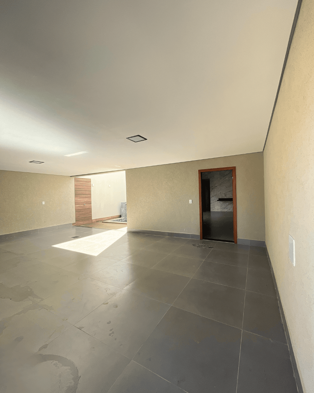 Casa C/ Piscina e Área Gourmet | 3 Quartos | 1 Suíte Master + Closet - Residencial Ravena