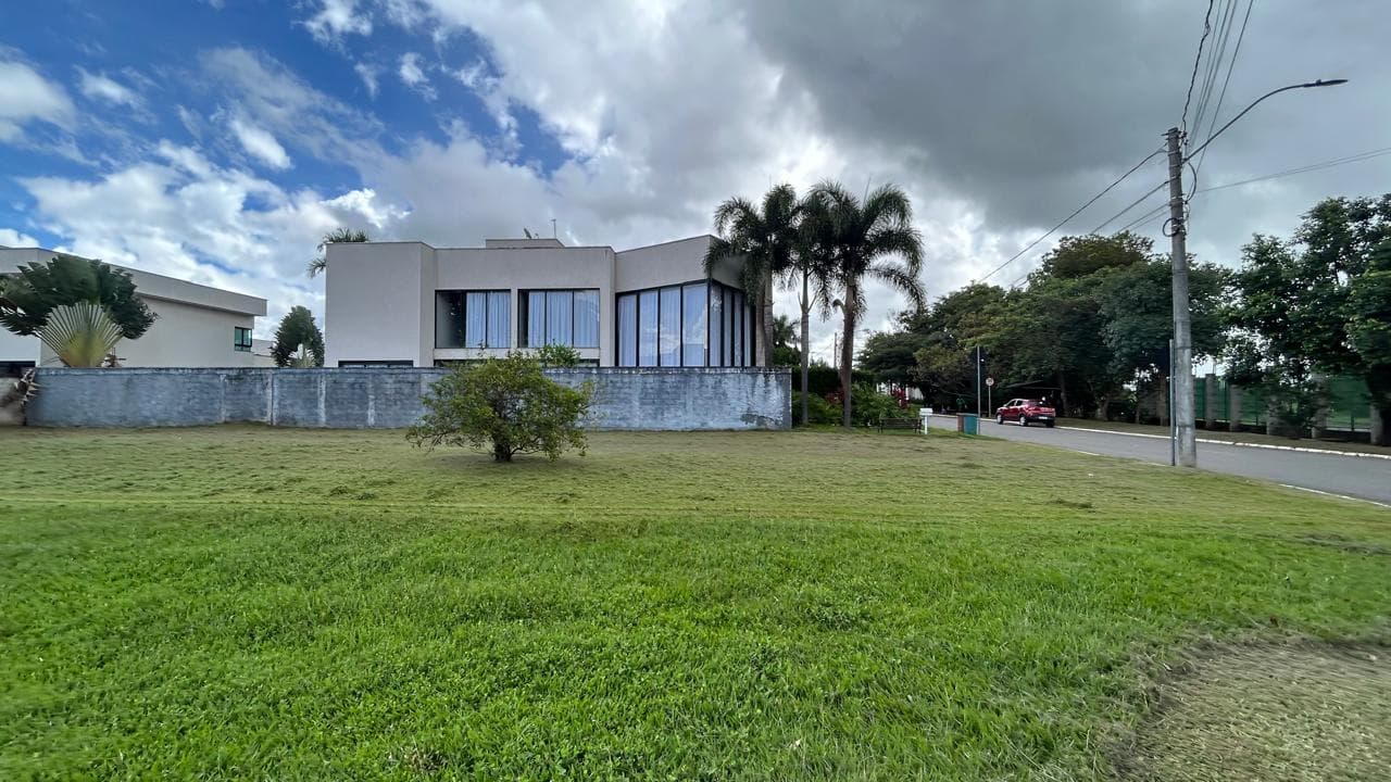 Lote em Condomínio Fechado - Condomínio do Lago - 601 m2