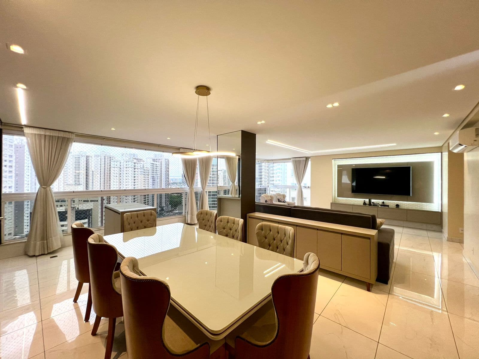 Apartamento 4 suítes plenas no Setor Jardim Goiás