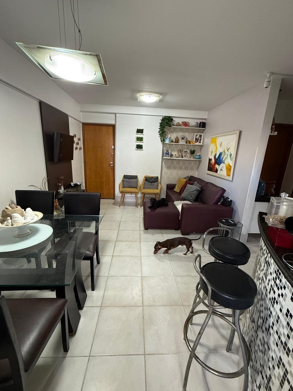 Apartamento à Venda no Jardim Goiás, 2 Quartos Uma suite completo armários, Sol Nascente, Jd Goias