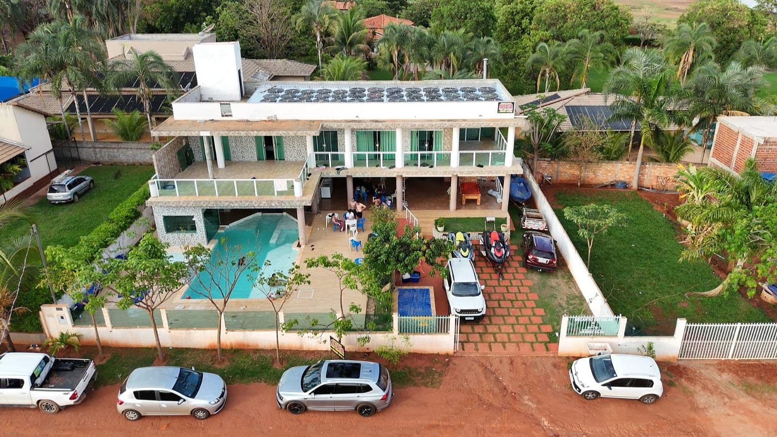 SOBRADO A VENDA 6 SUÍTES – LAGO DAS BRISAS