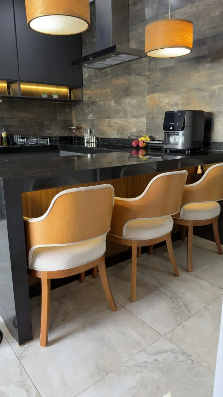 Casa Nova de Alto Padrão | 3 Quartos | Jardim Guanabara II
