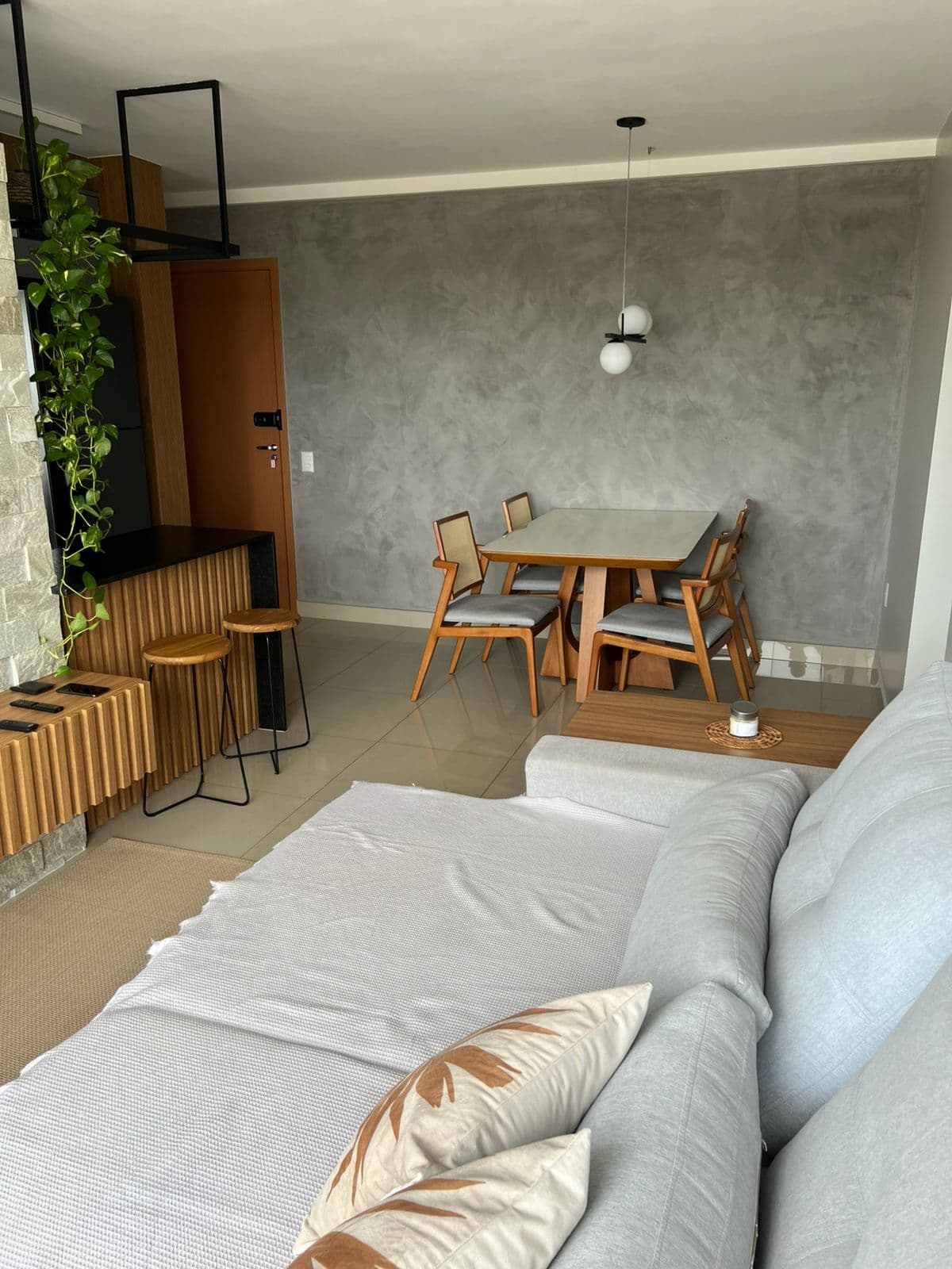 APARTAMENTO 100% MOBILIADO | 2 QUARTOS | ALTO PADRÃO | SETOR PEDRO LUDOVICO