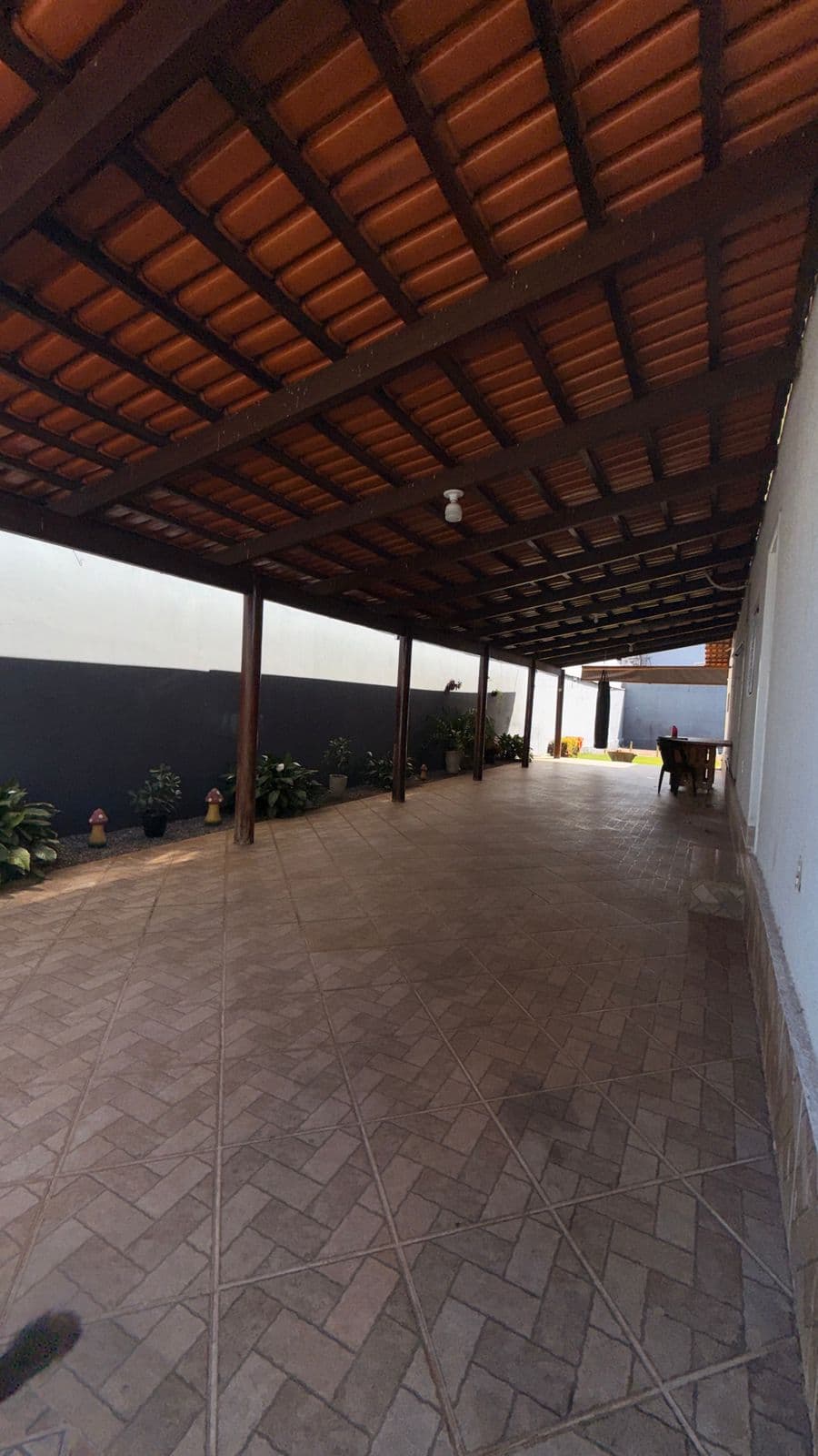 Casa térrea 4/4 lote de 600m2