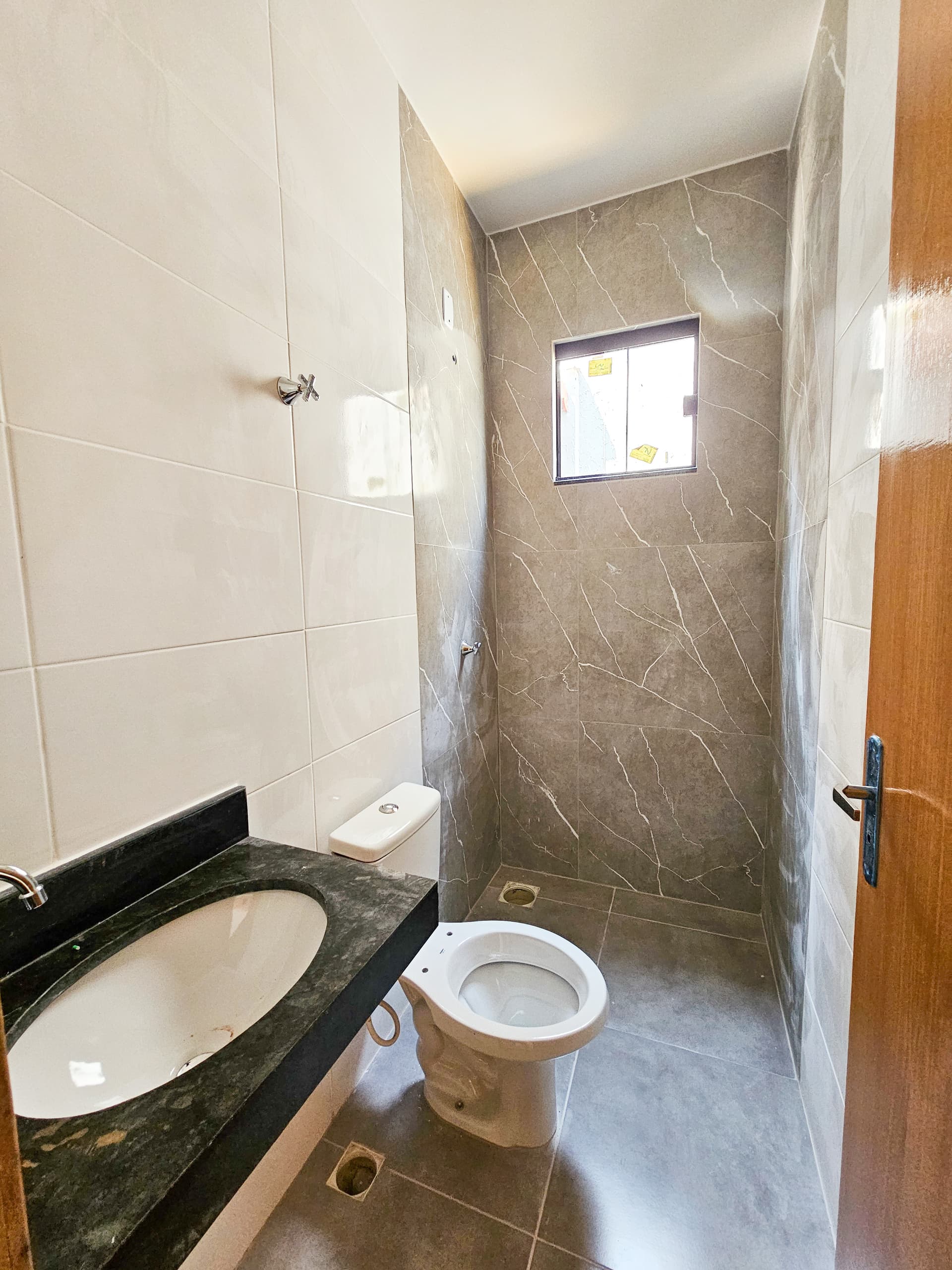 Casa Térrea 2 Quartos com Suíte Nova c/ e Varanda Gourmet – Santa Efigênia