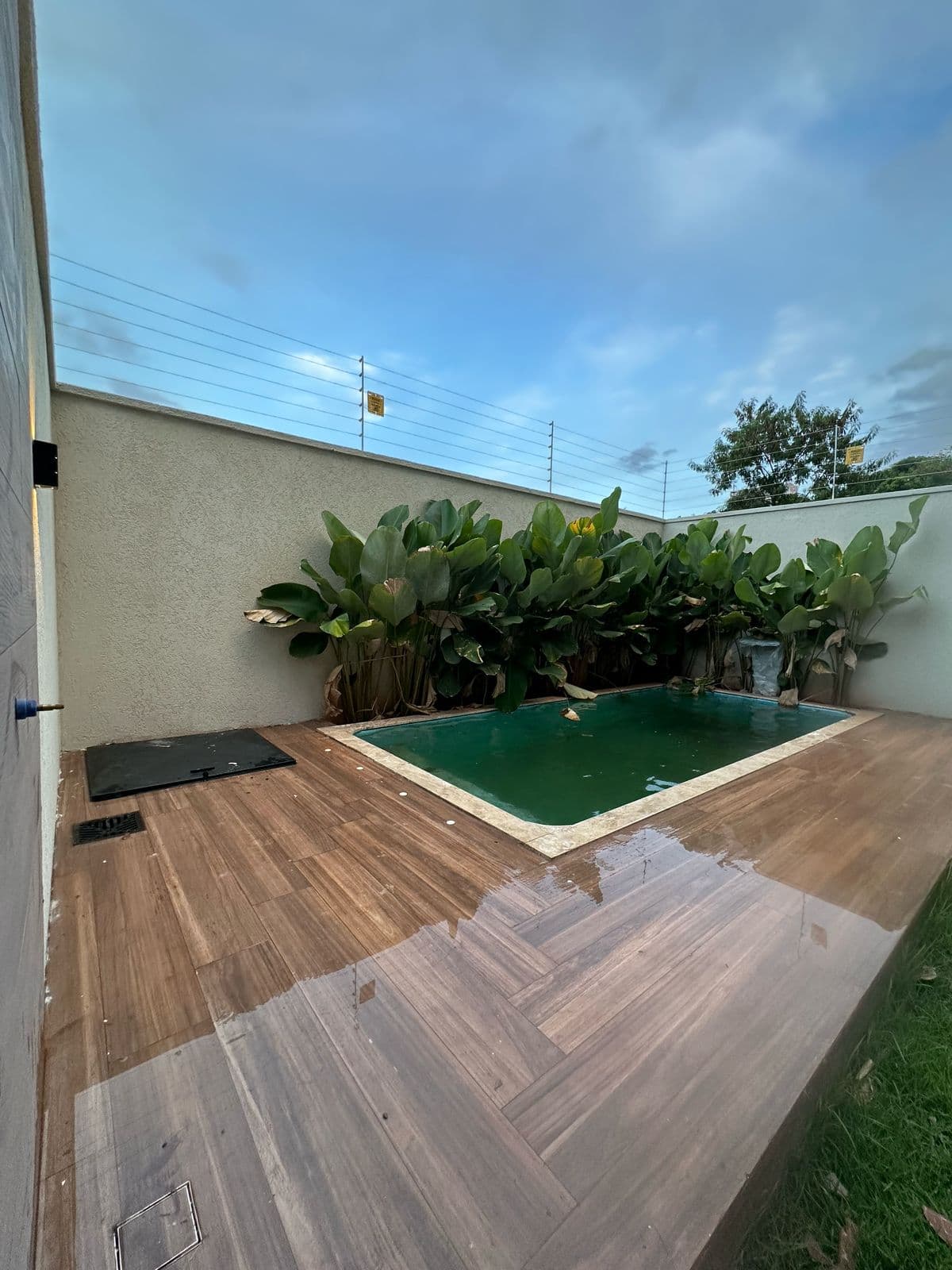 Sobrado Moderno | 4 Suítes | Jardim Atlântico