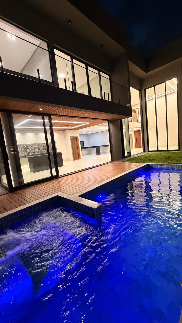 Portal do Sol Green 427,64m² com ambiente para Home/Academia (Res. Goiânia Golfe Clube)