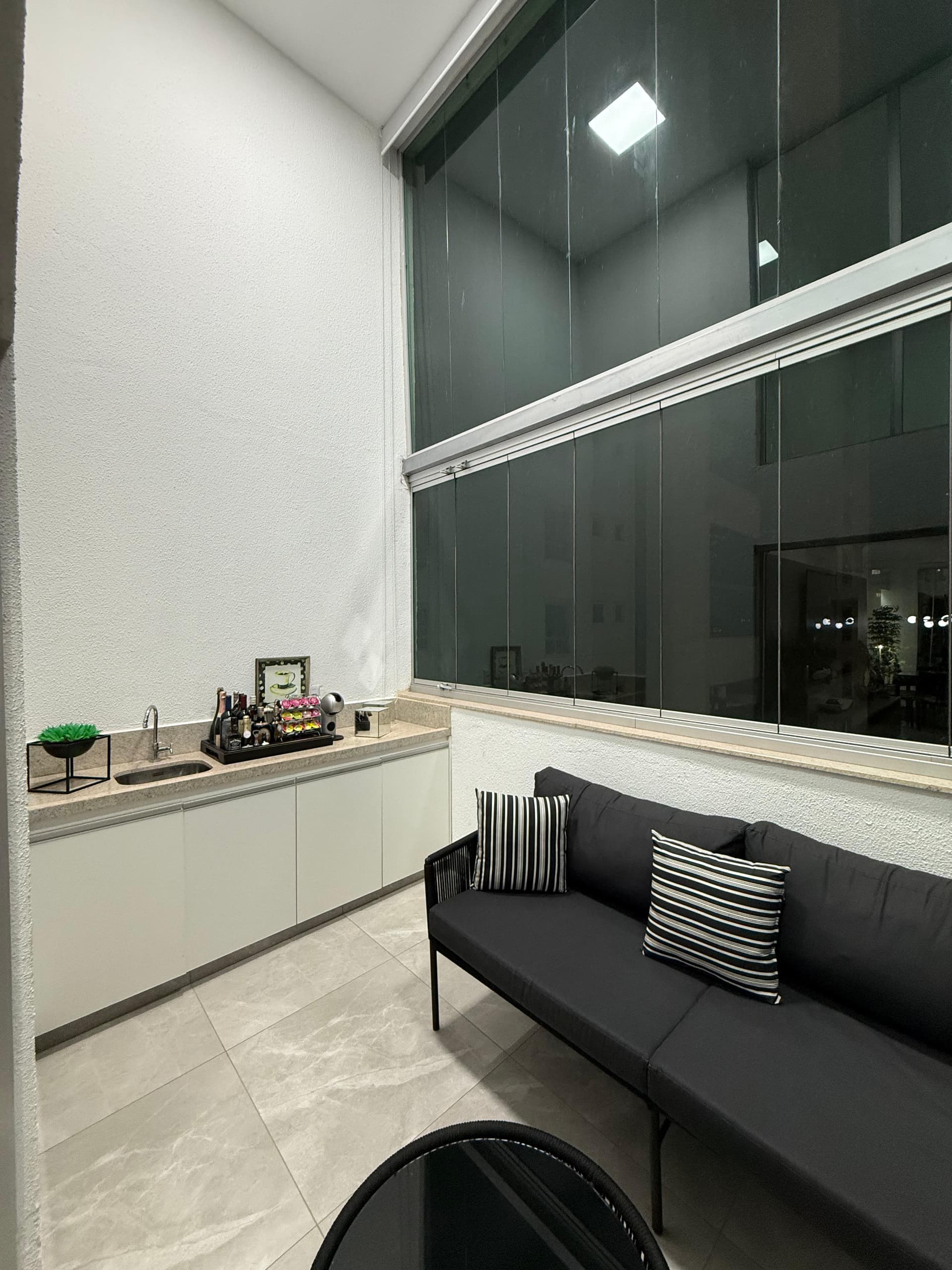 Apartamento à venda no Jardim Goiás Condomínio Mahatma Gandhi Com 105m² 3 suítes
