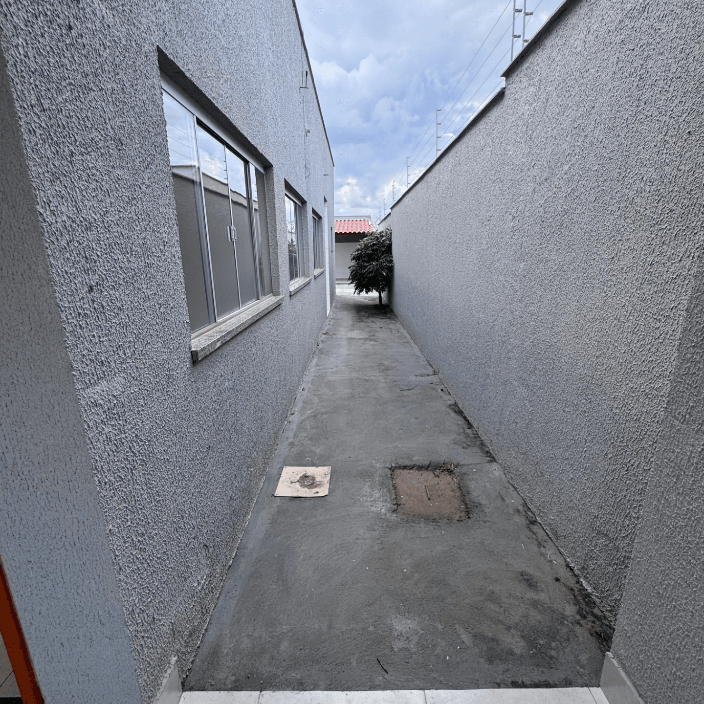 Casa c/ piscina em Aparecida