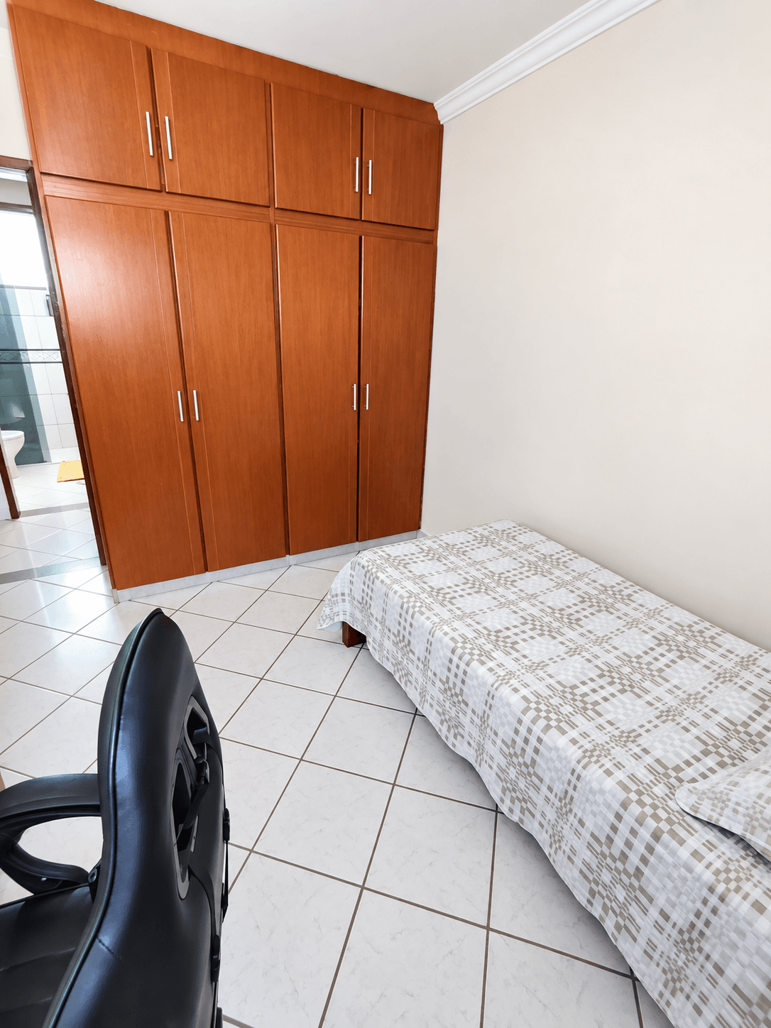 Apartamento Duplex 4 Quartos 2 Suítes no Setor Sudoeste – com Área Gourmet e Churrasqueira, 228 m² – Goiânia
