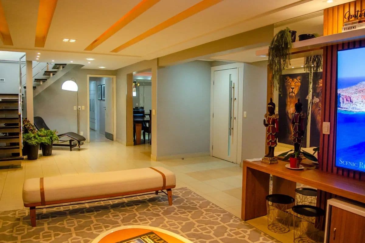 Duplex St Central