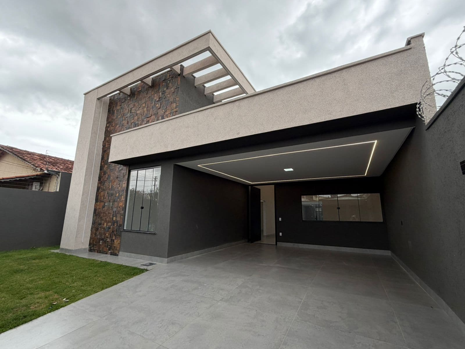 Casa Alto Padrão no Jardim Nova Era 3 Suítes Piscina Aquecida 372m² Piscina com Hidro Jardim Nova Era Alto Padrão