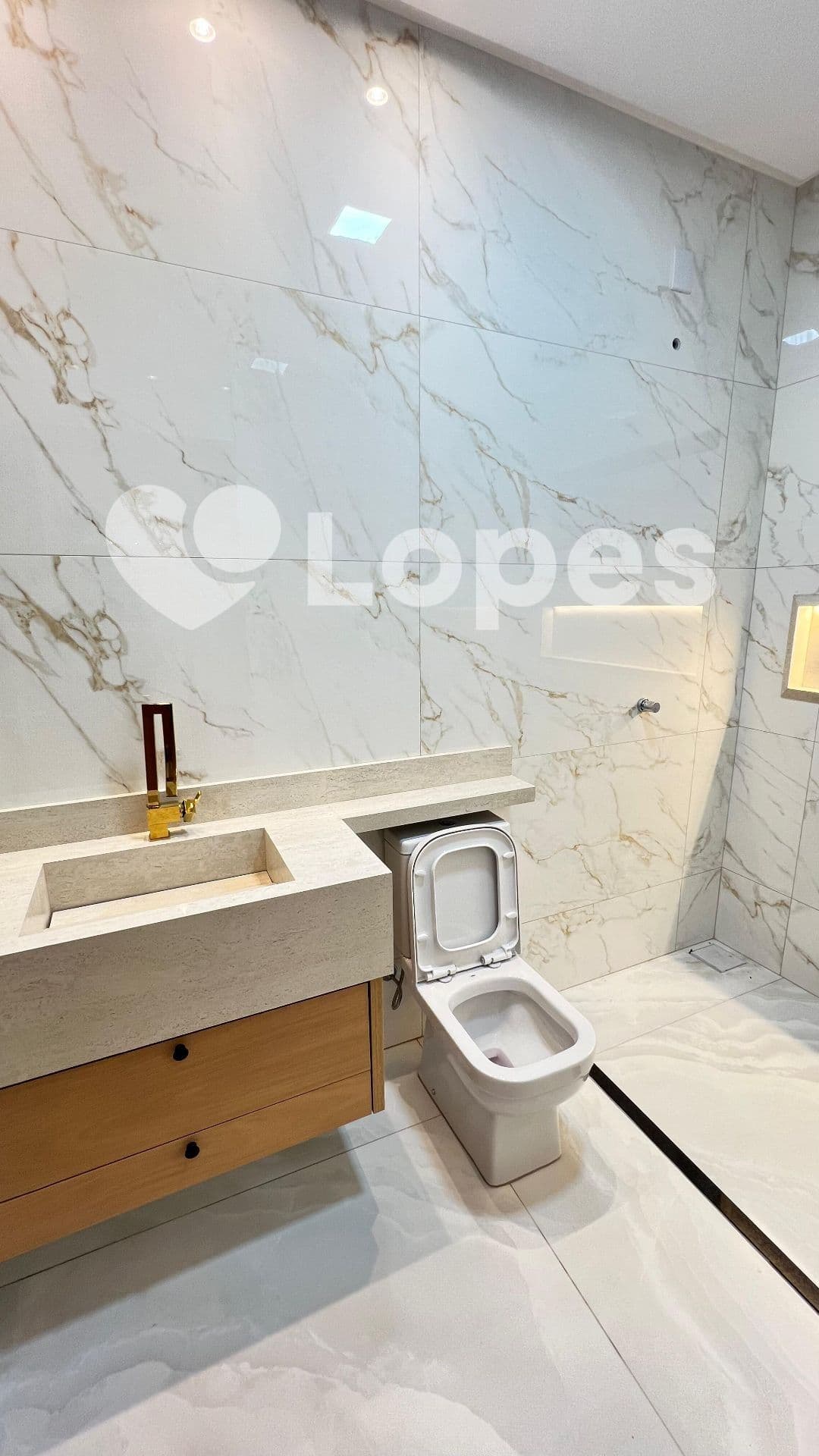 Casa Térrea 3 Suítes à Venda no Faiçalville – Goiânia | Próxima ao Parque Macambira