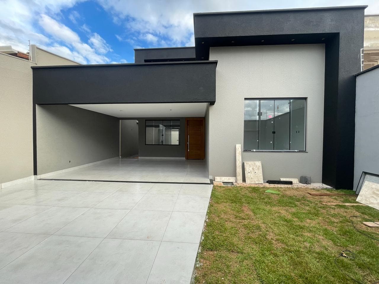 Belíssima Casa térrea de alto padrão à venda – Jardim América, Goiânia