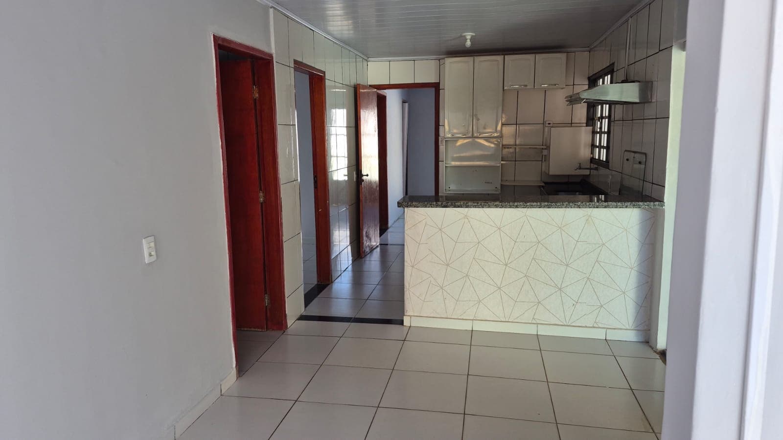Casa Ampla na região Noroeste com Barracão no Fundo