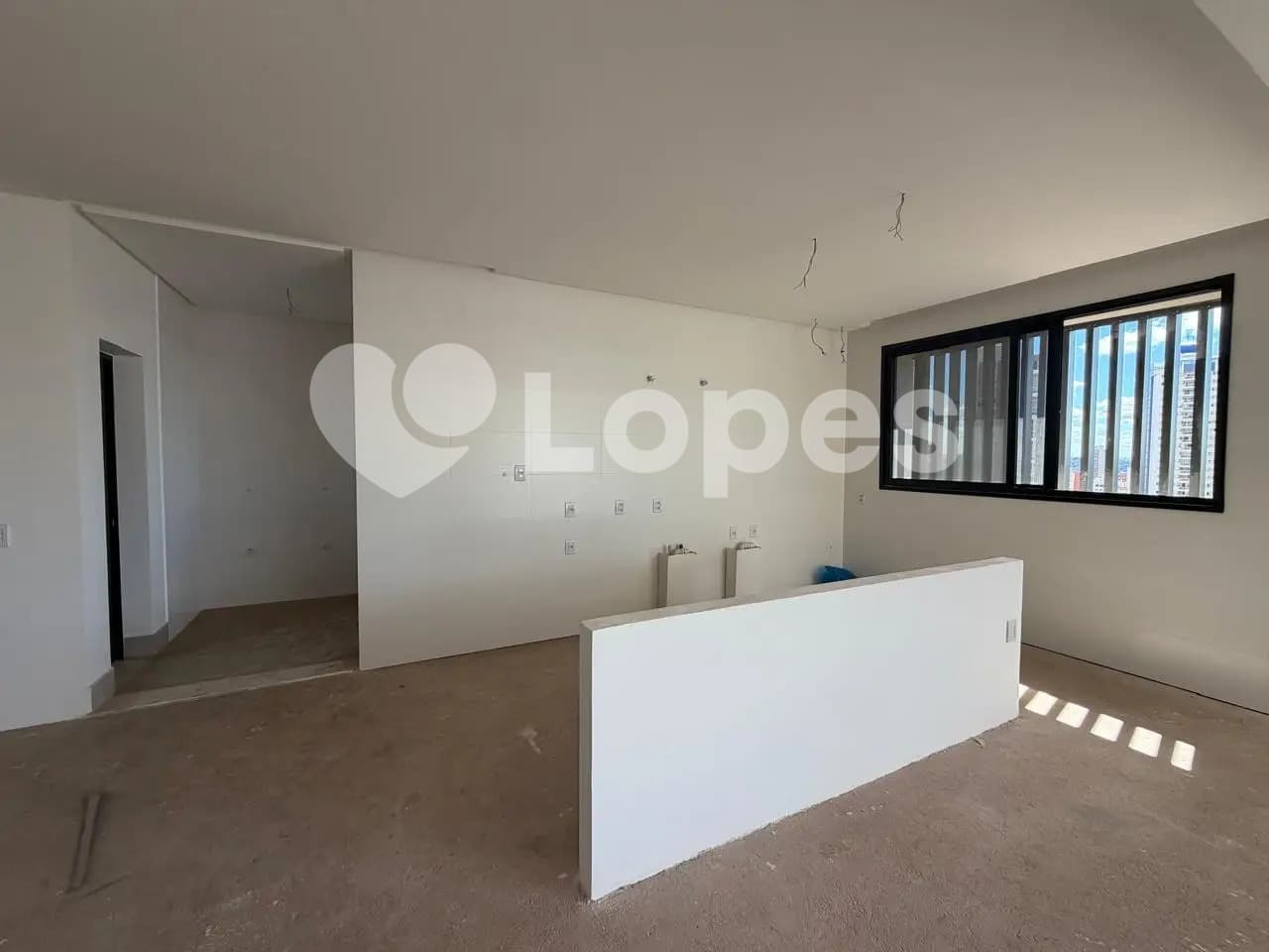 Apartamento 4 Suítes no Setor Oeste | Próximo à Praça do Sol e Lago das Rosas