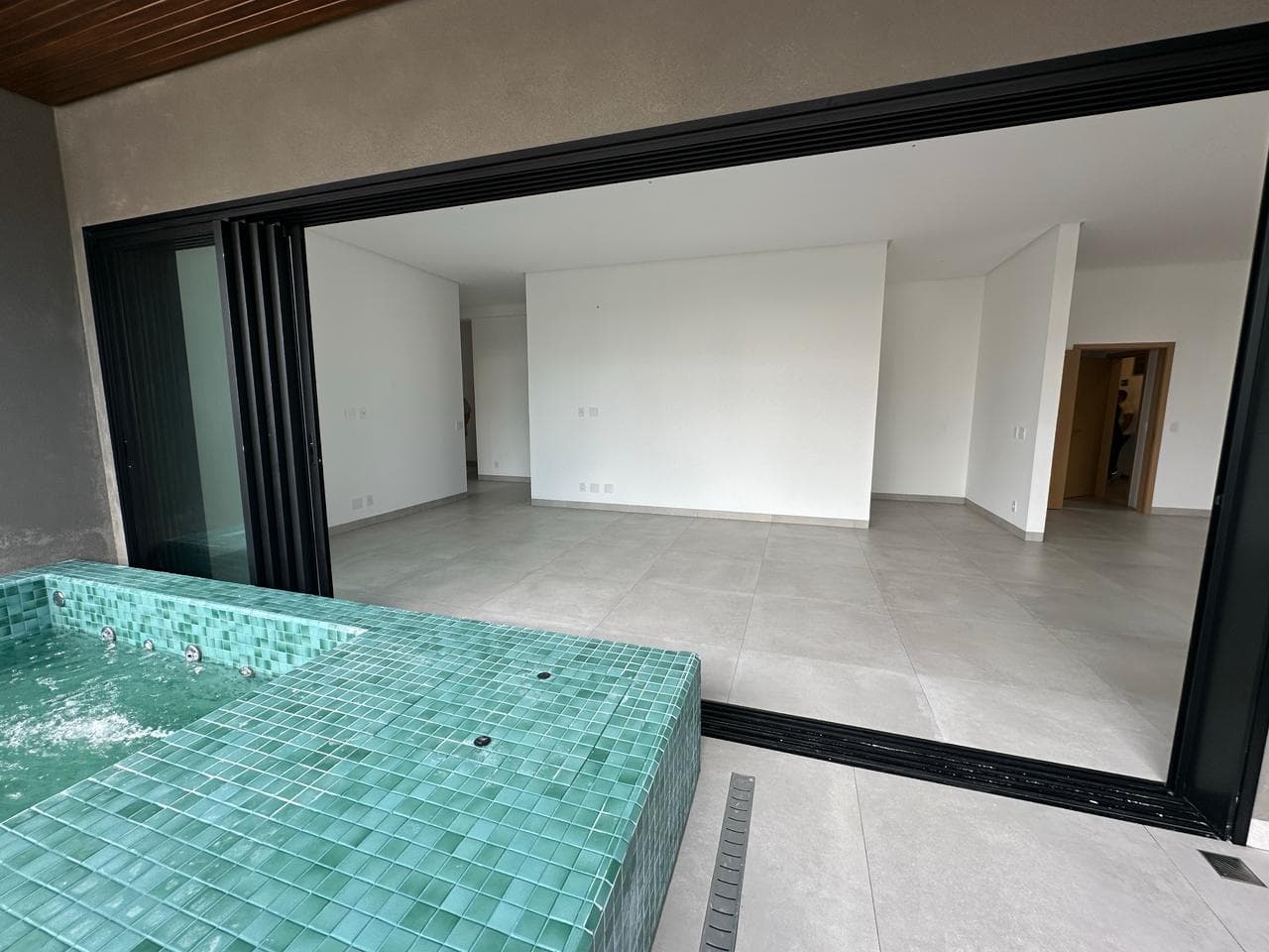 Apartamento 4Quartos sendo 3Suites localizado Setor Bueno