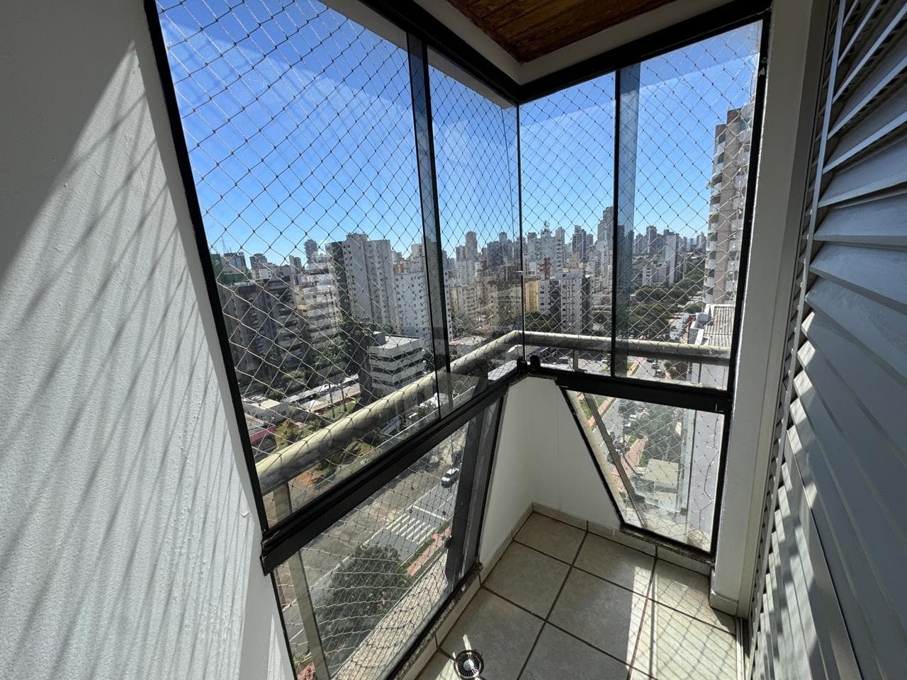 Venda Apartamento 3 Quartos Duas suítes, com armários 144 m² 2 Vagas R$ 540.000 Prox Parque Areião