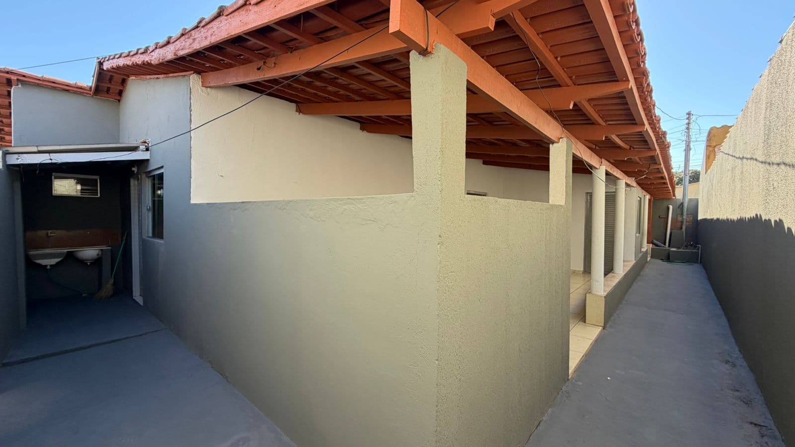 Aparecida de Goiânia * Casa à Venda com Renda Mensal Garantida – Setor Garavelo Imóvel com 360 m²
