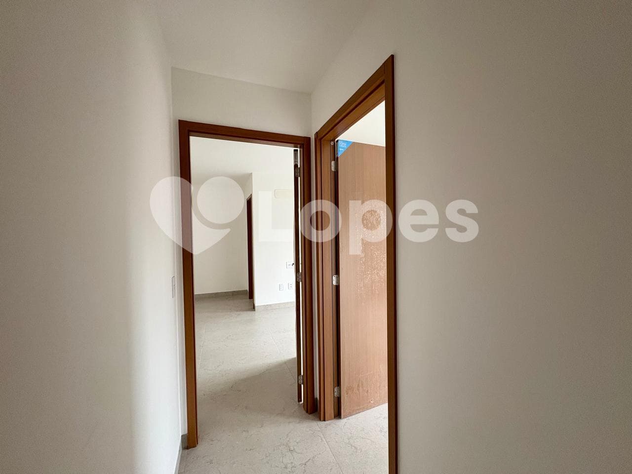 Apartamento 3 Suítes no Setor Oeste | Próximo ao Lago das Rosas e Praça do Sol