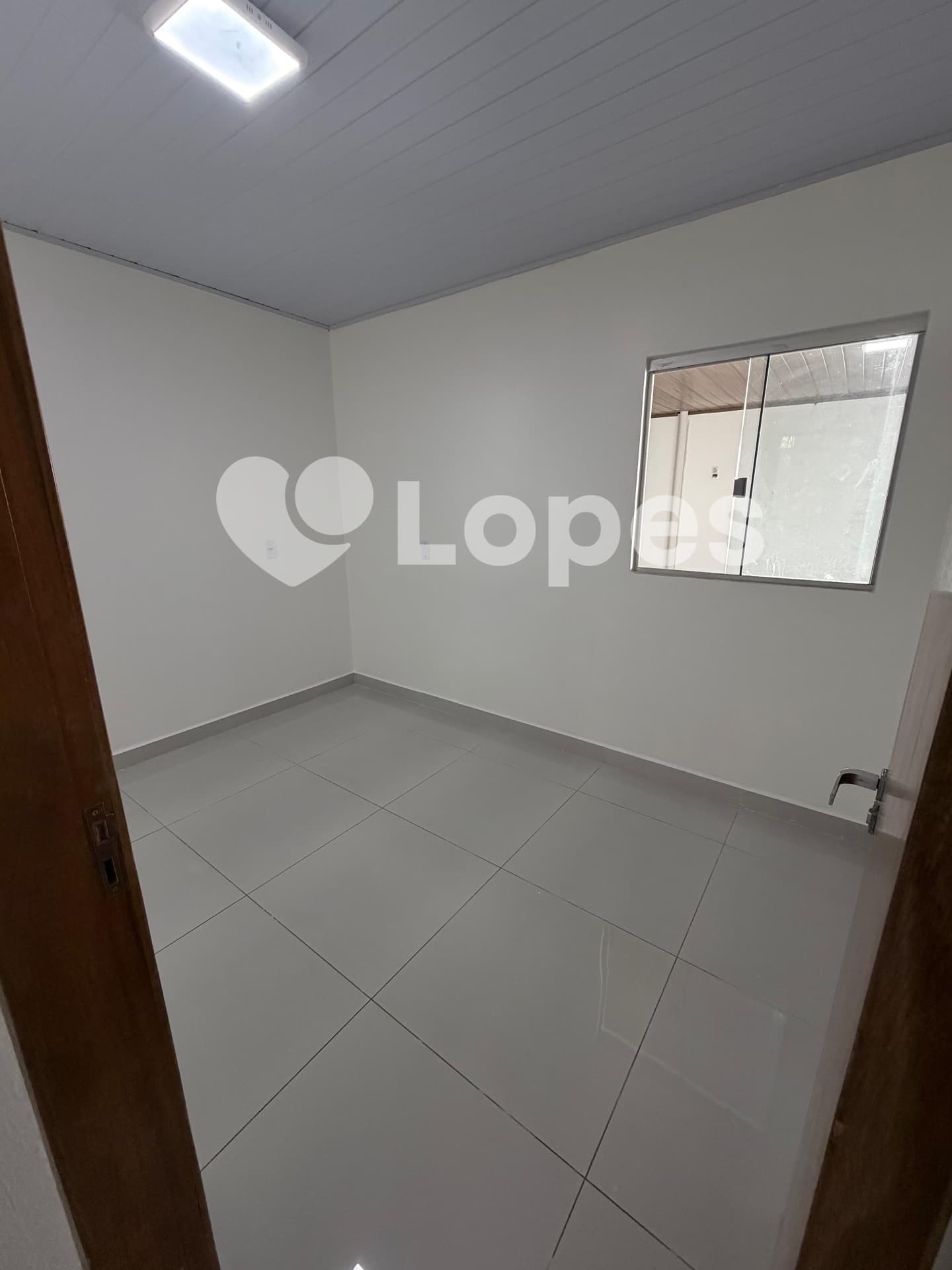 Casa 2 Quartos à Venda no Setor Criméia Oeste, Goiânia – GO | Próxima ao Supermercado Monteiro
