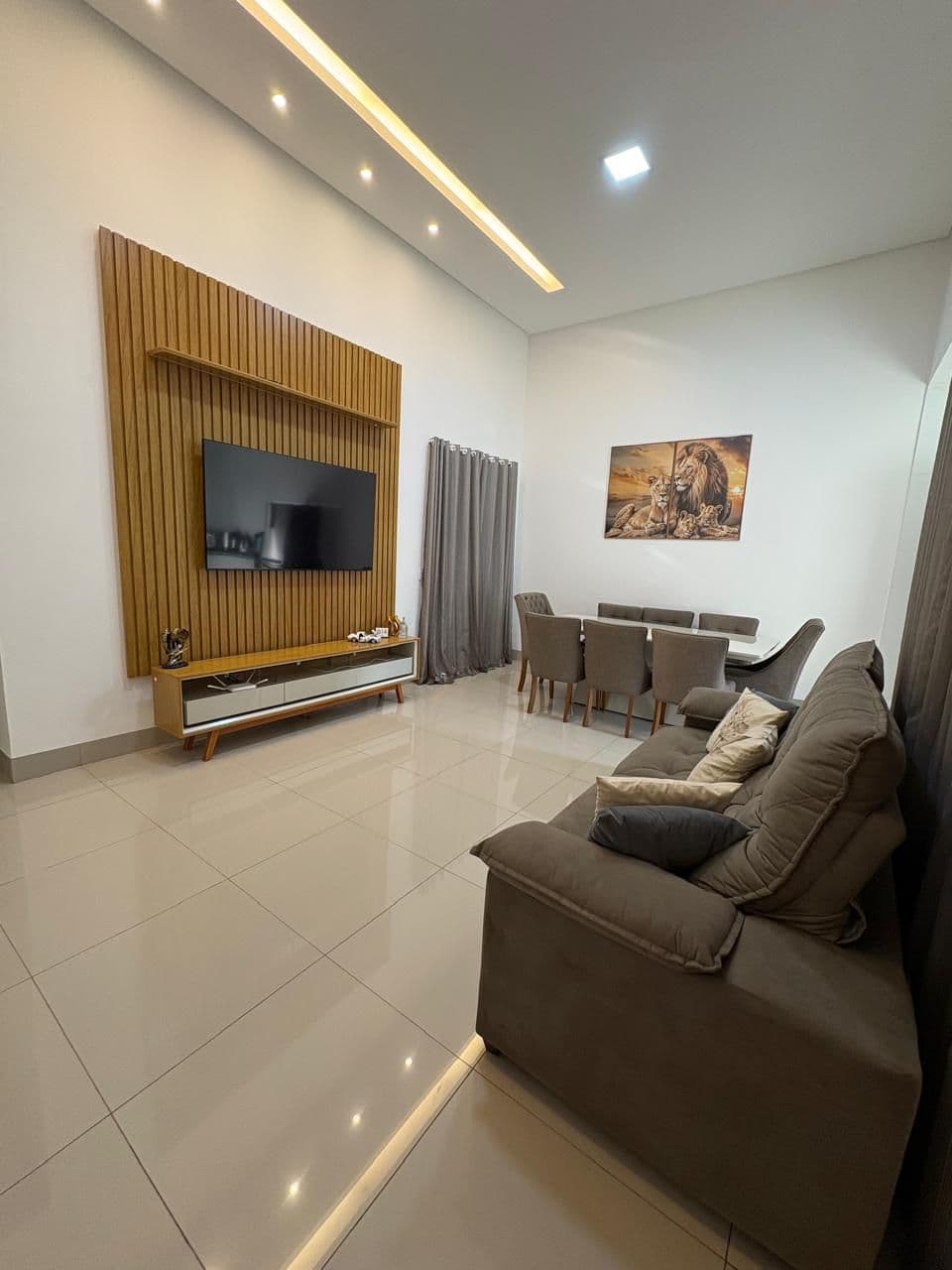 Casa 3 Quartos com Suíte e Espaço Gourmet, Jardim Colorado 150m² Goiânia