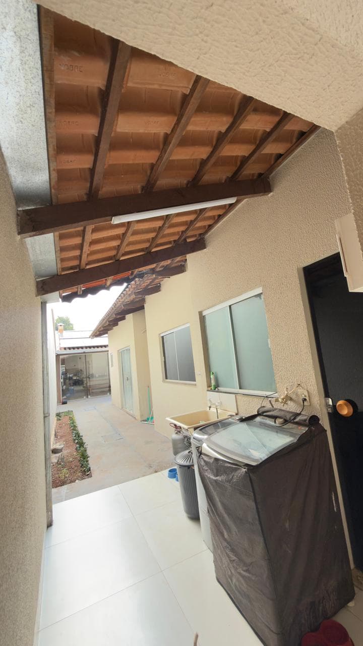 Casa com 2 quartos, suíte, closet e área de churrasqueira no Nova Olinda