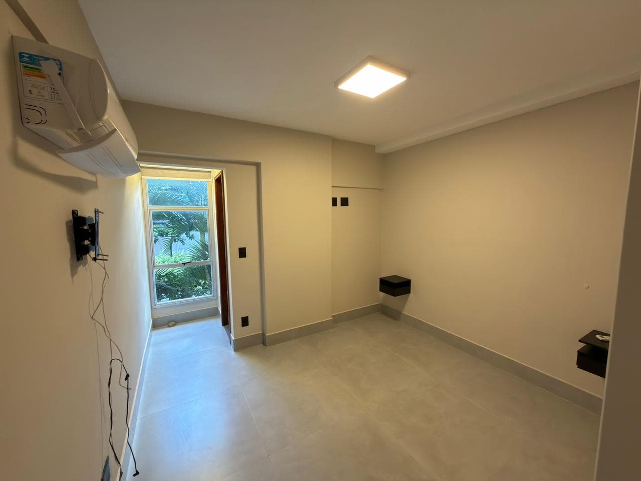 Apartamento 3 Quartos Semi-Mobiliado | Jardim Goiás | 71m²