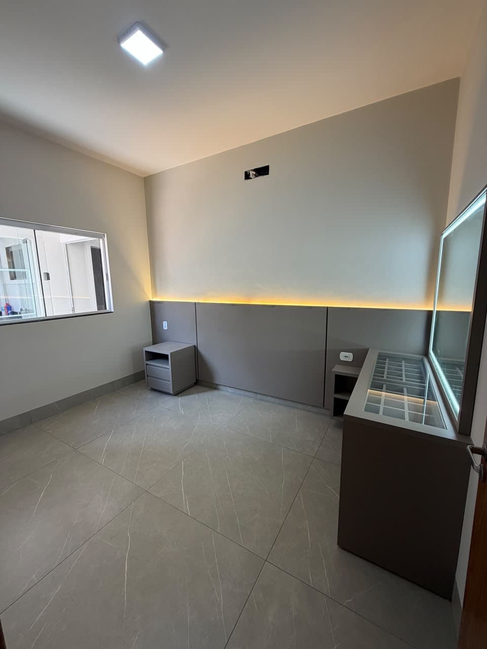 Casa à venda em condomínio fechado no Jardim Imperial – Aparecida de Goiânia | 153 m² | R$ 670.000