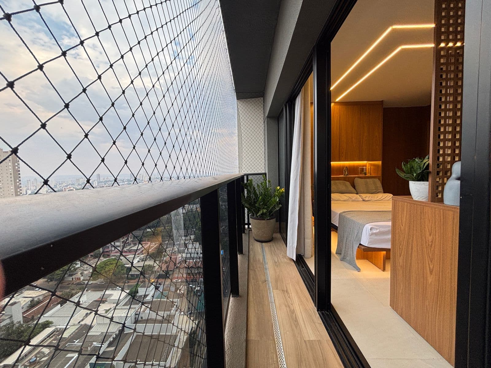 GYRO ROOFTOP | 1 QUARTO MOBILIADO | GOIÂNIA